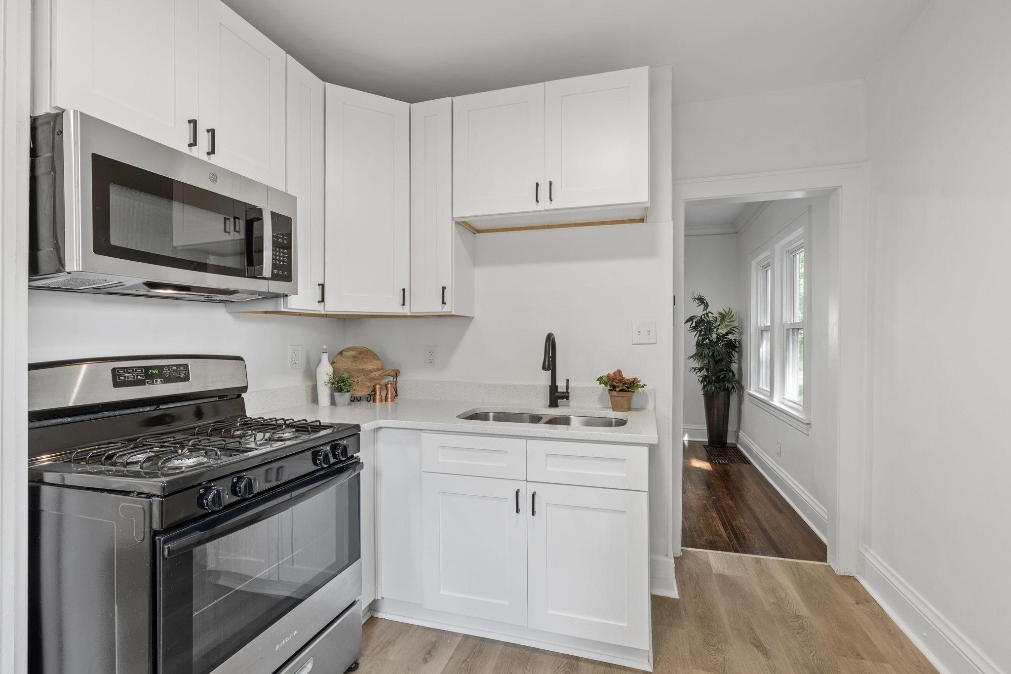 View of Residential at 3447 James Avenue, Minneapolis MN 55412, Minneapolis (13 of 30) - Mike Wilen | Minnesota Team Real Estate