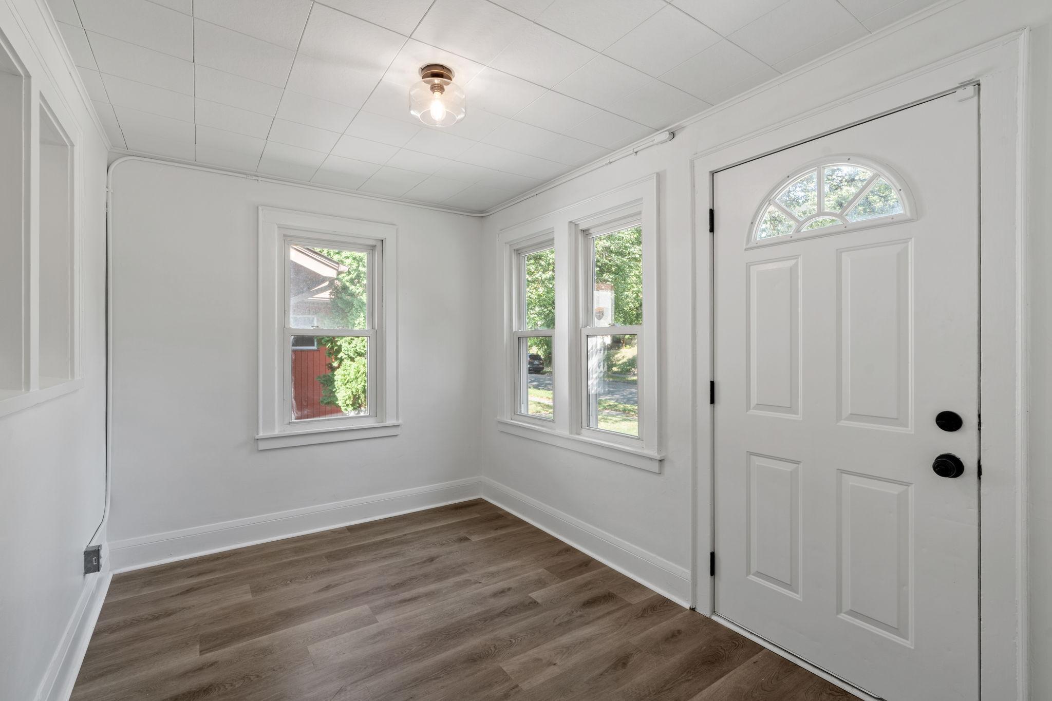 View of Residential at 3447 James Avenue, Minneapolis MN 55412, Minneapolis (7 of 30) - Mike Wilen | Minnesota Team Real Estate