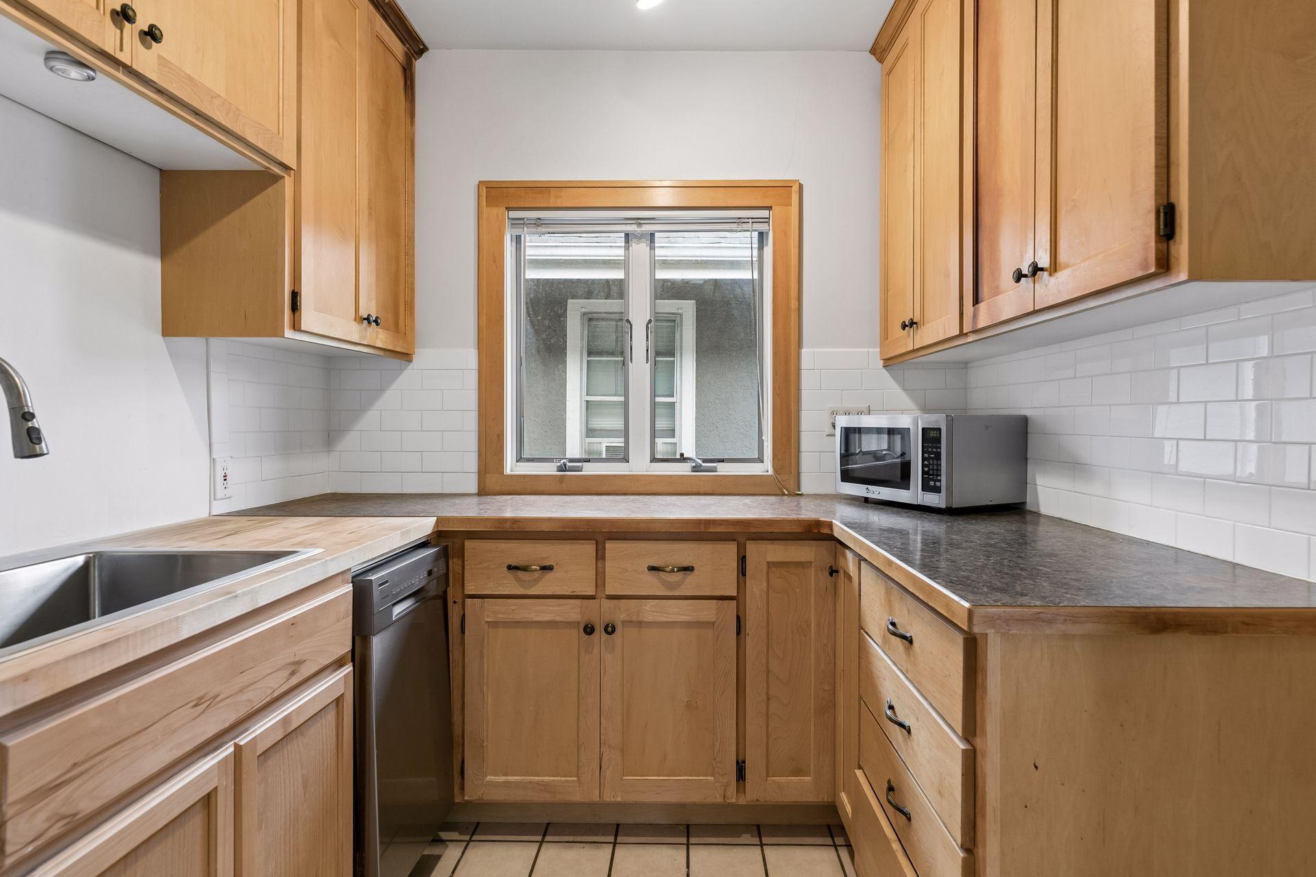 View of Residential Income at 1432 Goodrich Avenue, Saint Paul MN 55105, Saint Paul (20 of 44) - Mike Wilen | Minnesota Team Real Estate