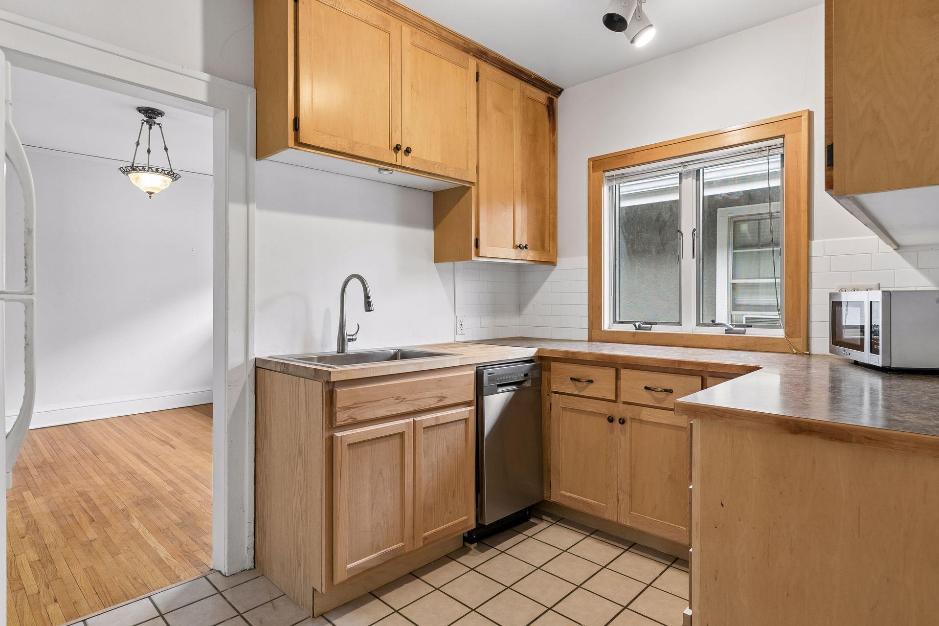 View of Residential Income at 1432 Goodrich Avenue, Saint Paul MN 55105, Saint Paul (17 of 44) - Mike Wilen | Minnesota Team Real Estate