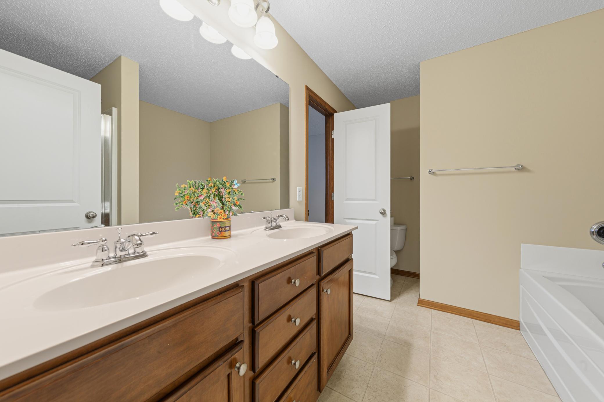 View of Residential at 18418 Lafayette Way #428G, Lakeville MN 55044, Lakeville (38 of 40) - Mike Wilen | Minnesota Team Real Estate