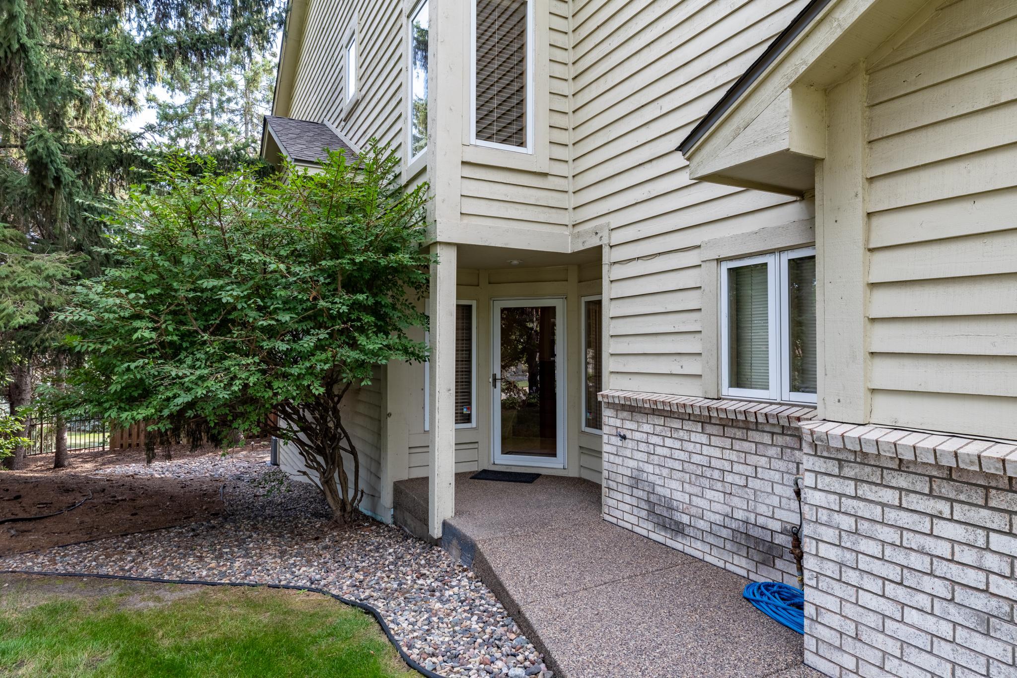 View of Residential at 7096 Cahill Road, Edina MN 55439, Edina (36 of 47) - Mike Wilen | Minnesota Team Real Estate