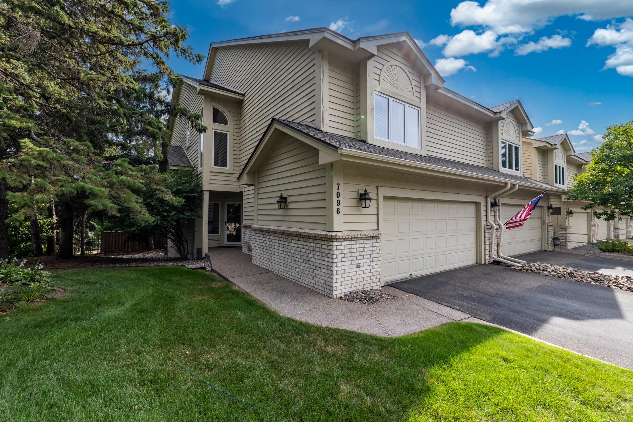 View of Residential at 7096 Cahill Road, Edina MN 55439, Edina (4 of 47) - Mike Wilen | Minnesota Team Real Estate