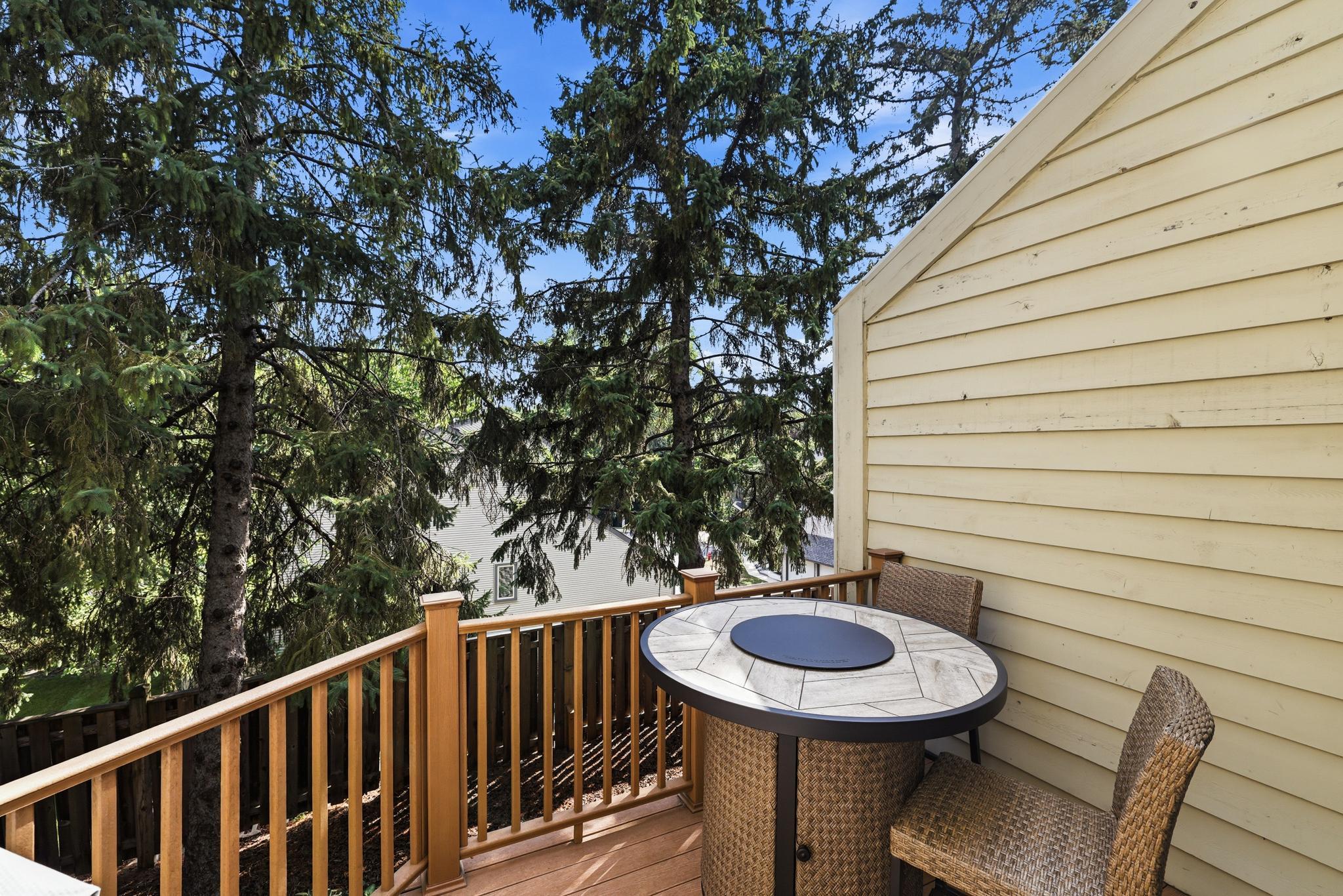 View of Residential at 7096 Cahill Road, Edina MN 55439, Edina (41 of 47) - Mike Wilen | Minnesota Team Real Estate