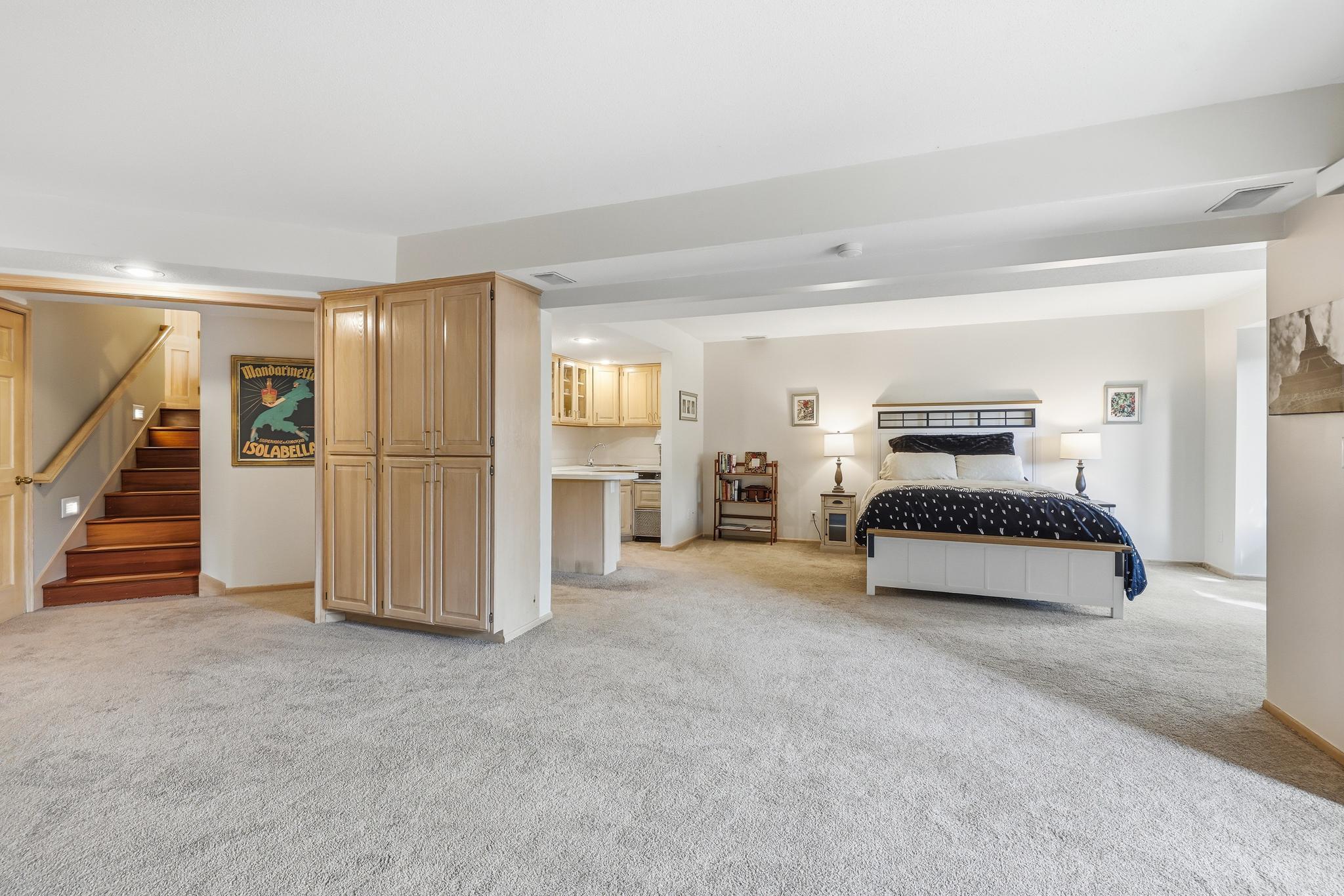 View of Residential at 7096 Cahill Road, Edina MN 55439, Edina (30 of 47) - Mike Wilen | Minnesota Team Real Estate