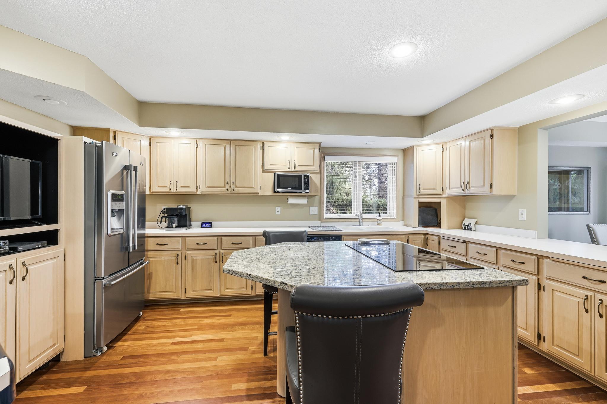 View of Residential at 7096 Cahill Road, Edina MN 55439, Edina (18 of 47) - Mike Wilen | Minnesota Team Real Estate