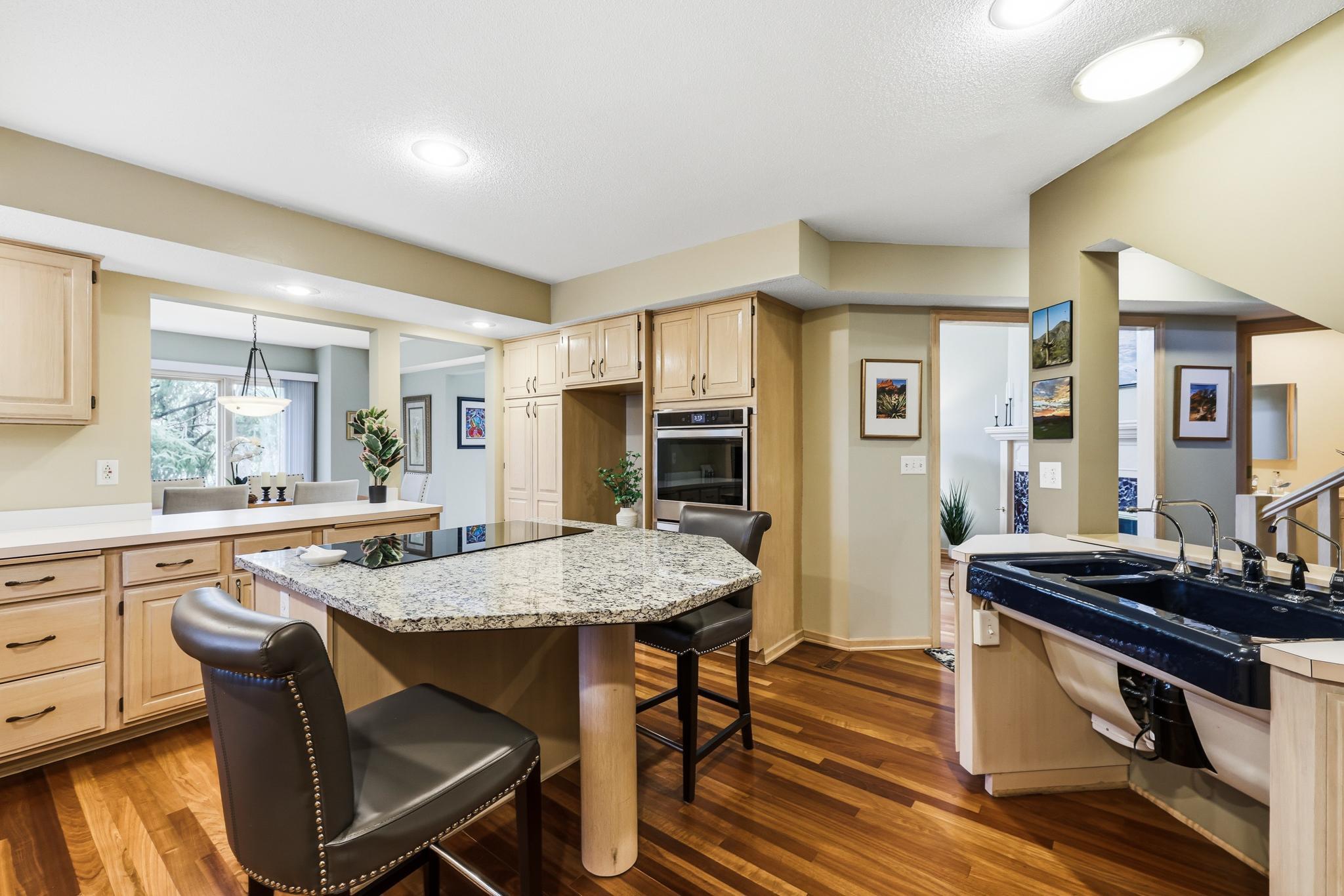 View of Residential at 7096 Cahill Road, Edina MN 55439, Edina (17 of 47) - Mike Wilen | Minnesota Team Real Estate