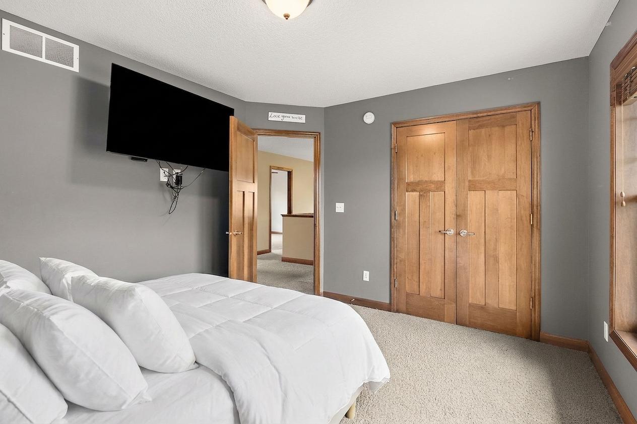 View of Residential at 10742 Maple Boulevard, Woodbury MN 55129, Woodbury (30 of 53) - Mike Wilen | Minnesota Team Real Estate