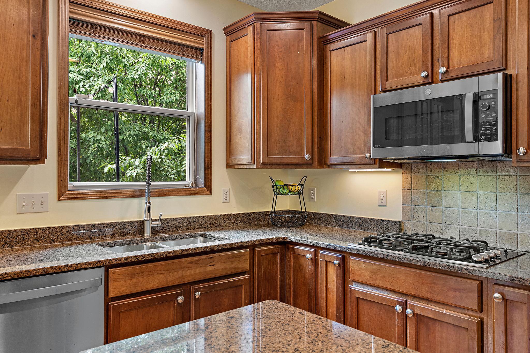 View of Residential at 10742 Maple Boulevard, Woodbury MN 55129, Woodbury (16 of 53) - Mike Wilen | Minnesota Team Real Estate