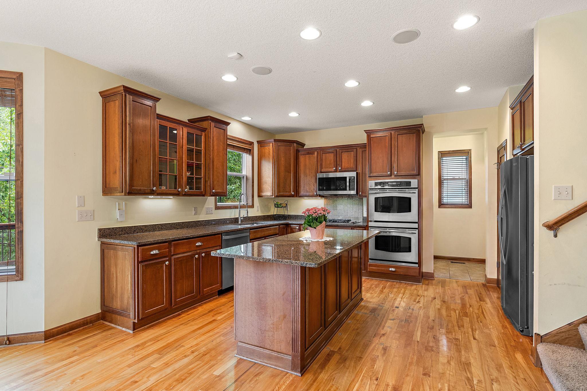 View of Residential at 10742 Maple Boulevard, Woodbury MN 55129, Woodbury (15 of 53) - Mike Wilen | Minnesota Team Real Estate