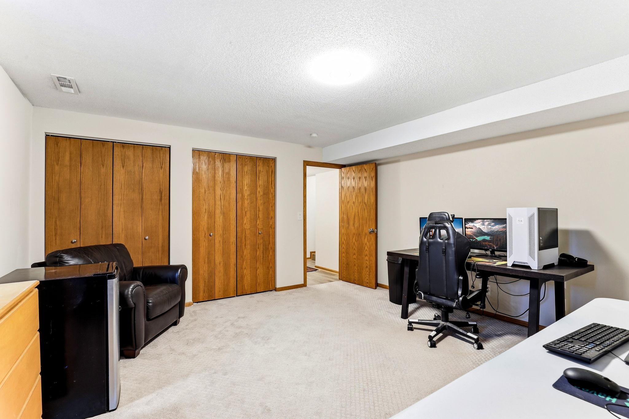 View of Residential at 1974 Summer Street, Falcon Heights MN 55113, Falcon Heights (28 of 47) - Mike Wilen | Minnesota Team Real Estate