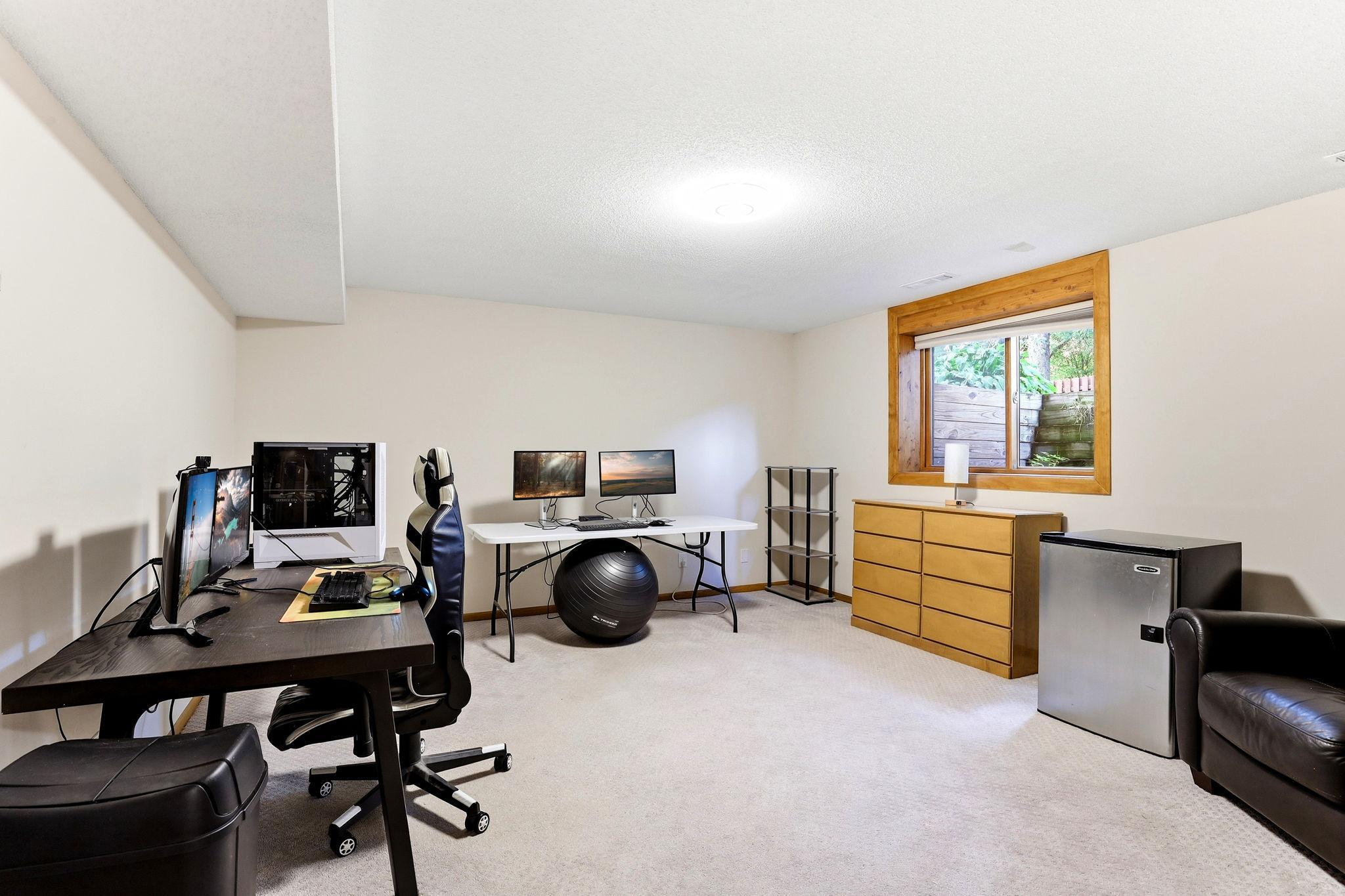 View of Residential at 1974 Summer Street, Falcon Heights MN 55113, Falcon Heights (27 of 47) - Mike Wilen | Minnesota Team Real Estate