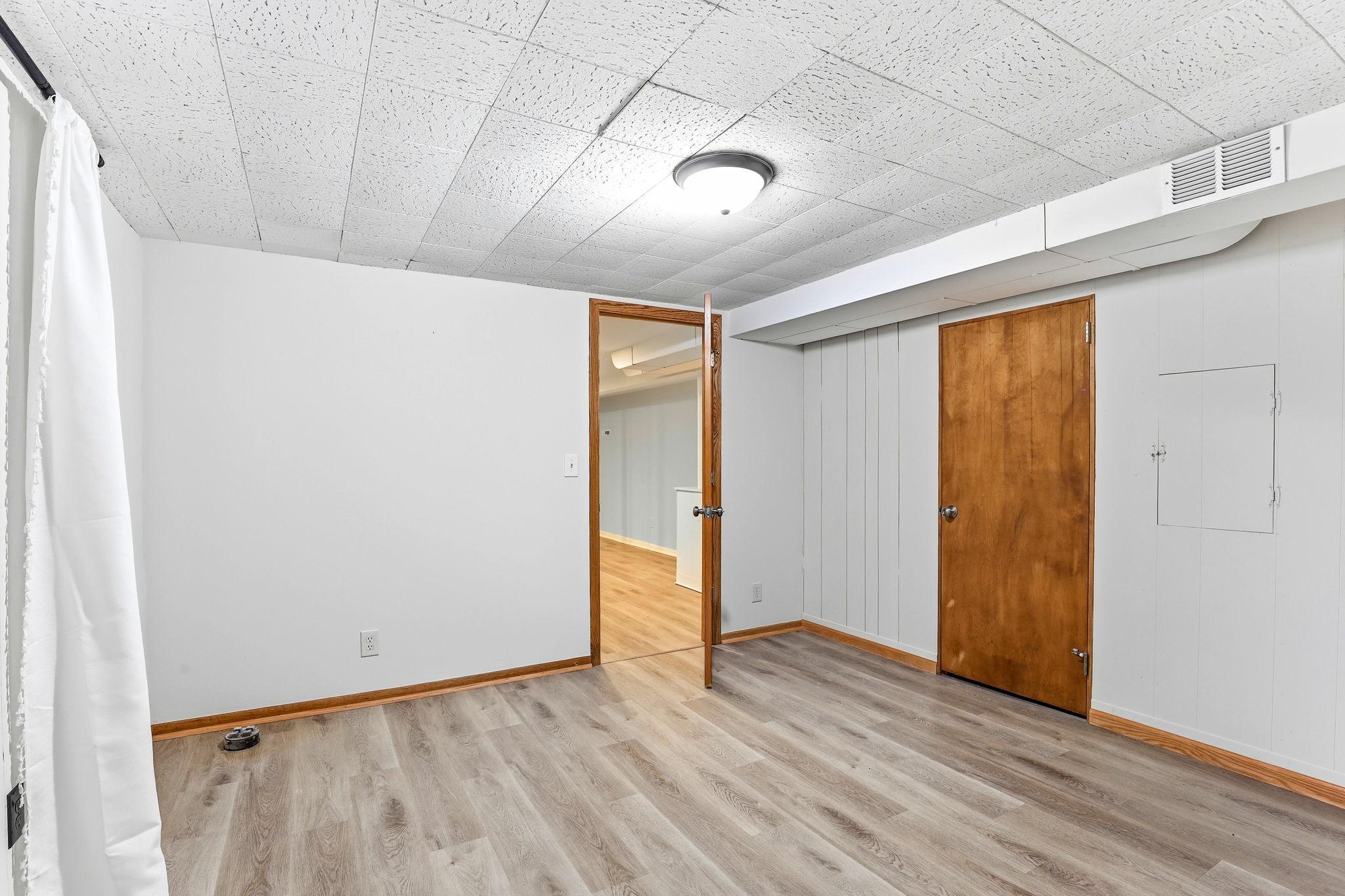 View of Residential at 1974 Summer Street, Falcon Heights MN 55113, Falcon Heights (31 of 47) - Mike Wilen | Minnesota Team Real Estate