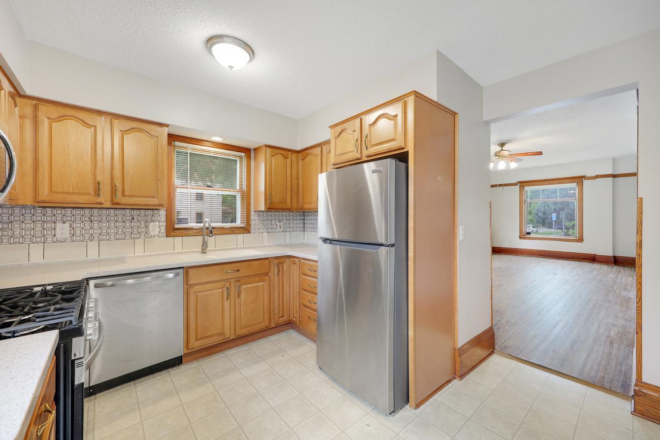 View of Residential at 129 33rd Street, Minneapolis MN 55408, Minneapolis (12 of 28) - Mike Wilen | Minnesota Team Real Estate