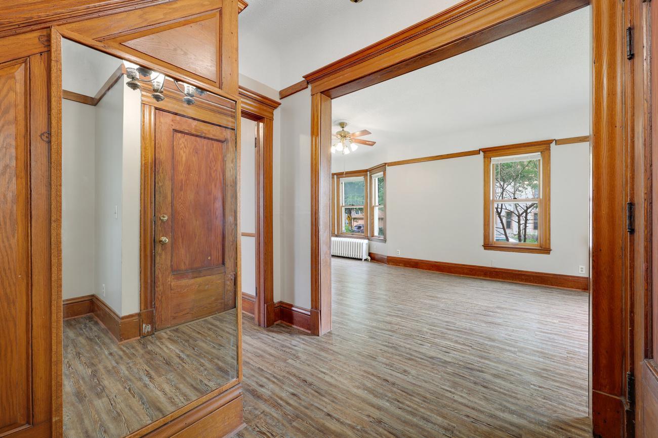 View of Residential at 129 33rd Street, Minneapolis MN 55408, Minneapolis (15 of 28) - Mike Wilen | Minnesota Team Real Estate