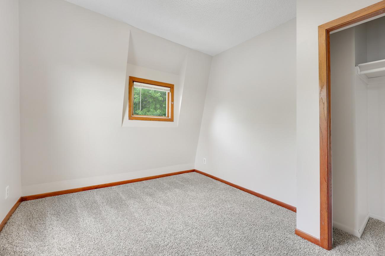 View of Residential at 129 33rd Street, Minneapolis MN 55408, Minneapolis (22 of 28) - Mike Wilen | Minnesota Team Real Estate