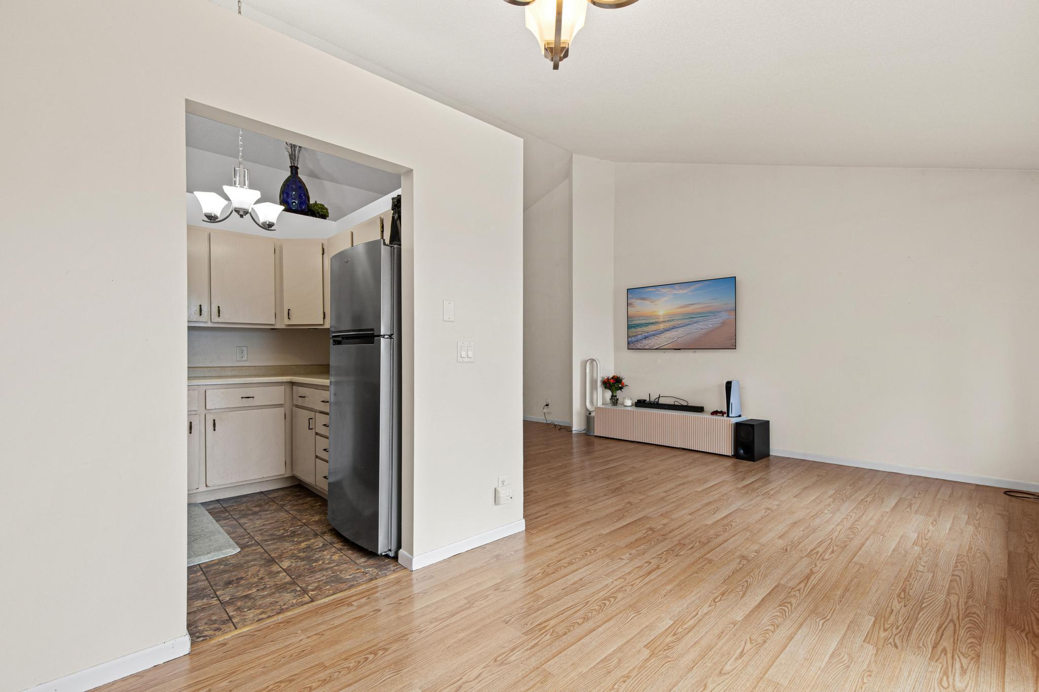 View of Residential at 804 Seal Street, Saint Paul MN 55114, Saint Paul (7 of 25) - Mike Wilen | Minnesota Team Real Estate