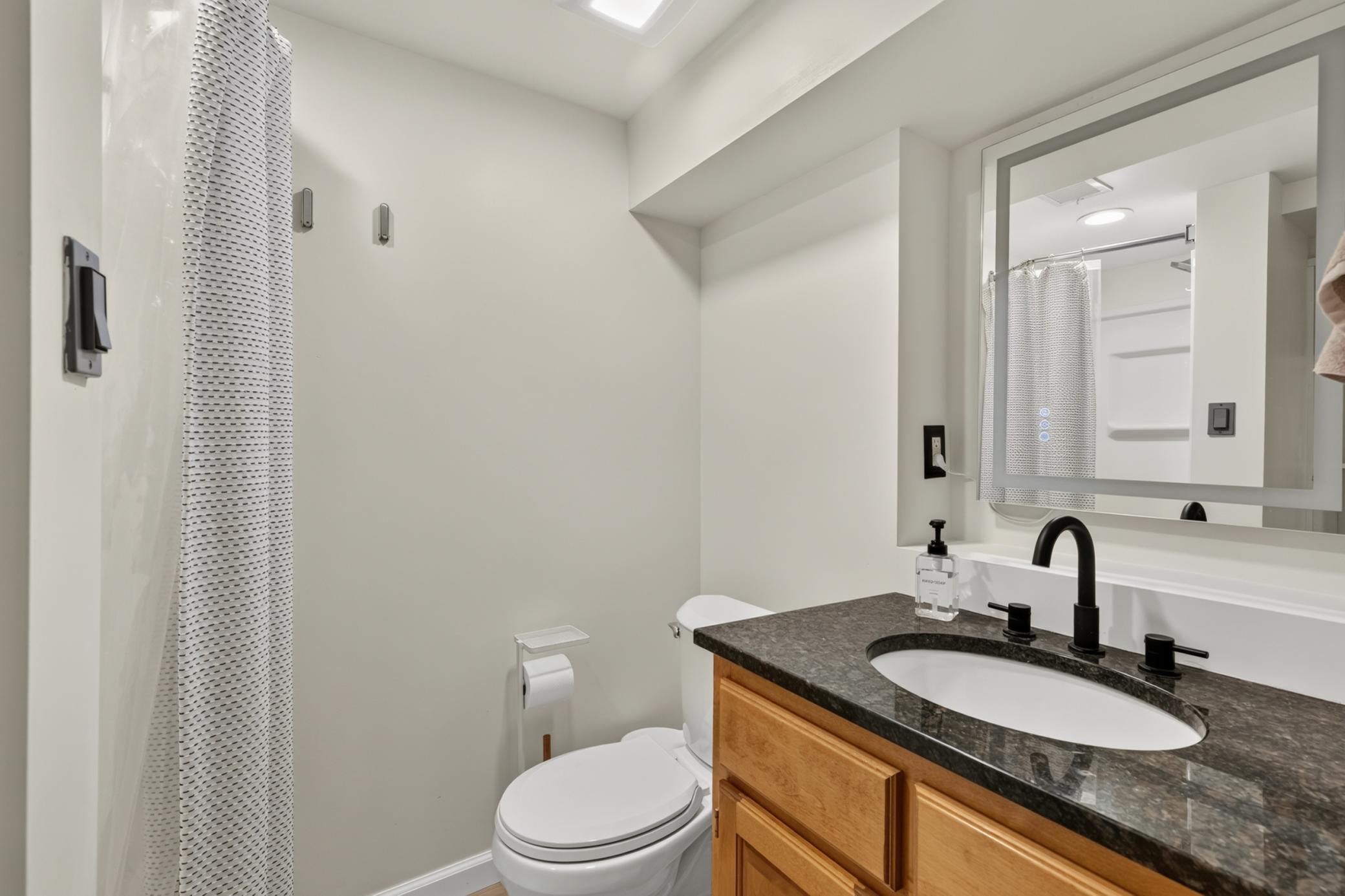 View of Residential at 6032 Elliot Avenue, Minneapolis MN 55417, Minneapolis (17 of 21) - Mike Wilen | Minnesota Team Real Estate