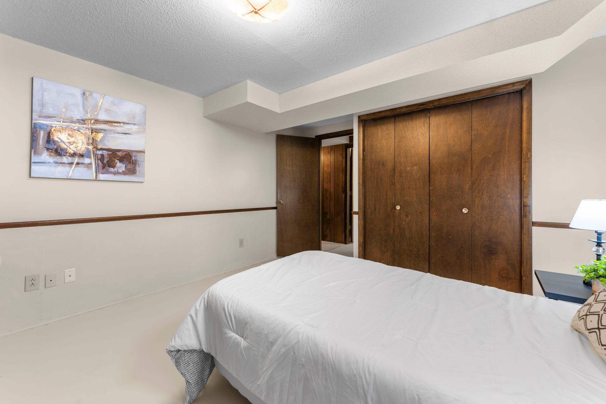 View of Residential at 13406 Washburn Avenue, Burnsville MN 55337, Burnsville (40 of 60) - Mike Wilen | Minnesota Team Real Estate