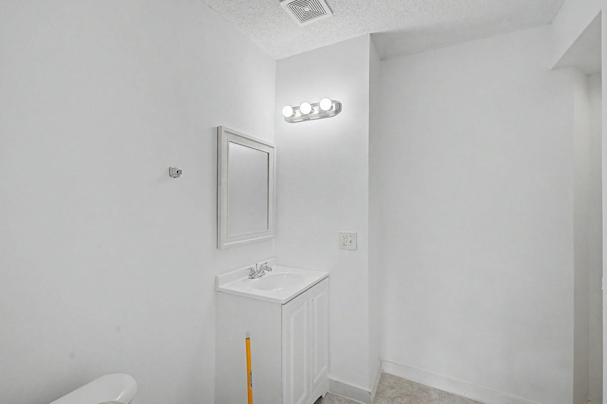 View of Residential at 3217 Nicollet Avenue, Minneapolis MN 55408, Minneapolis (29 of 50) - Mike Wilen | Minnesota Team Real Estate