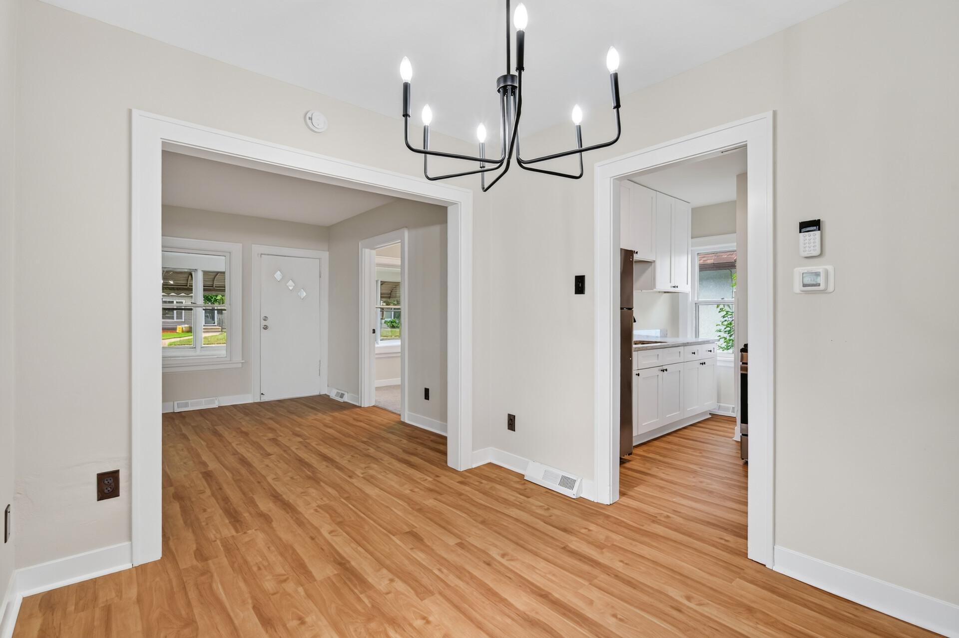 View of Residential at 3346 Knox Avenue, Minneapolis MN 55412, Minneapolis (17 of 44) - Mike Wilen | Minnesota Team Real Estate