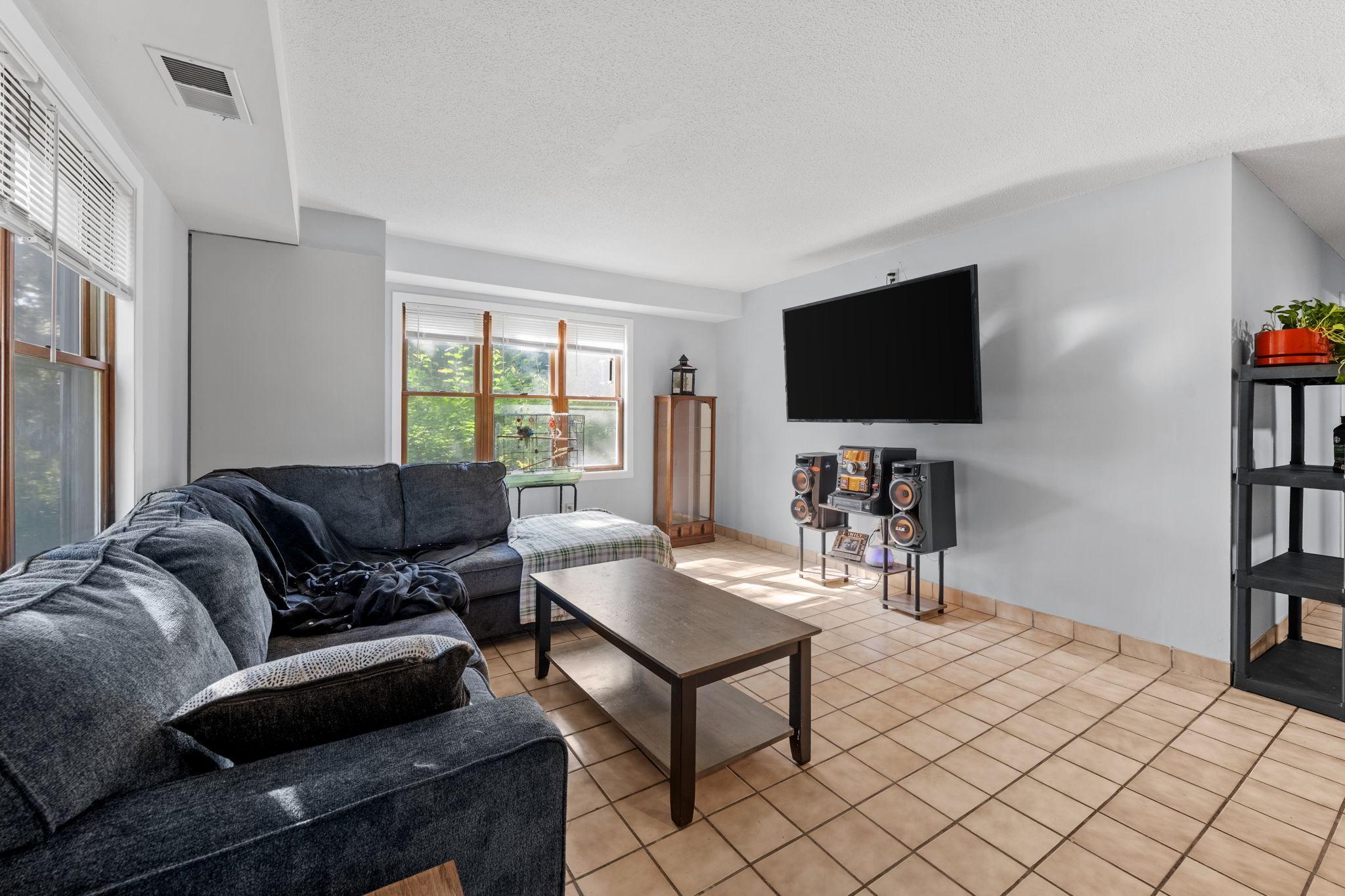 View of Commercial Sale at 1053 Cromwell Avenue, Saint Paul MN 55114, Saint Paul (4 of 13) - Mike Wilen | Minnesota Team Real Estate