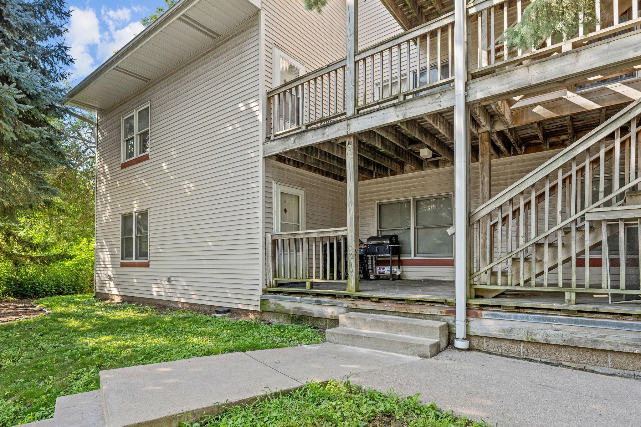View of Commercial Sale at 1053 Cromwell Avenue, Saint Paul MN 55114, Saint Paul (2 of 13) - Mike Wilen | Minnesota Team Real Estate