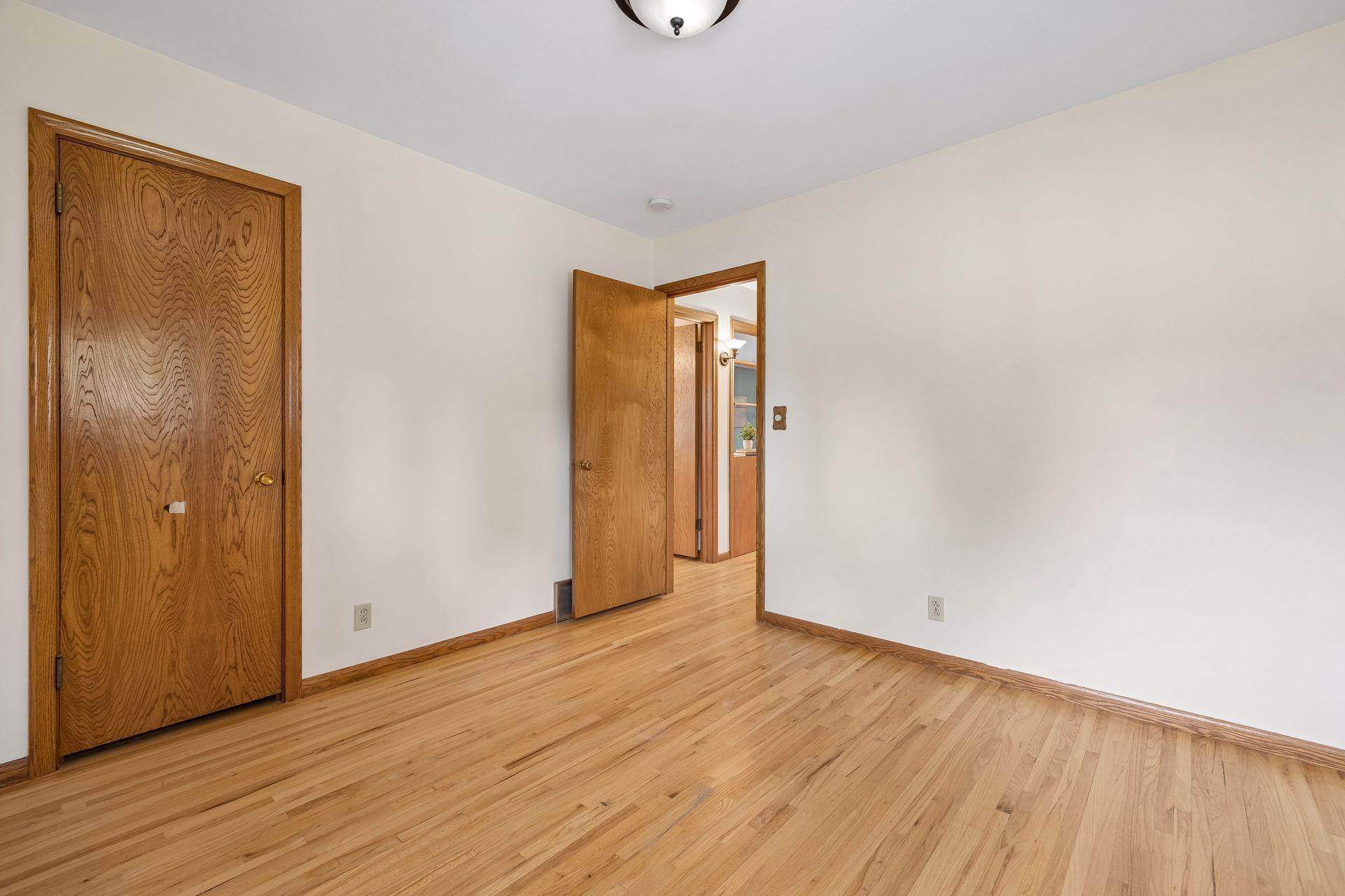 View of Residential at 5073 Holiday Road, Minnetonka MN 55345, Minnetonka (29 of 52) - Mike Wilen | Minnesota Team Real Estate
