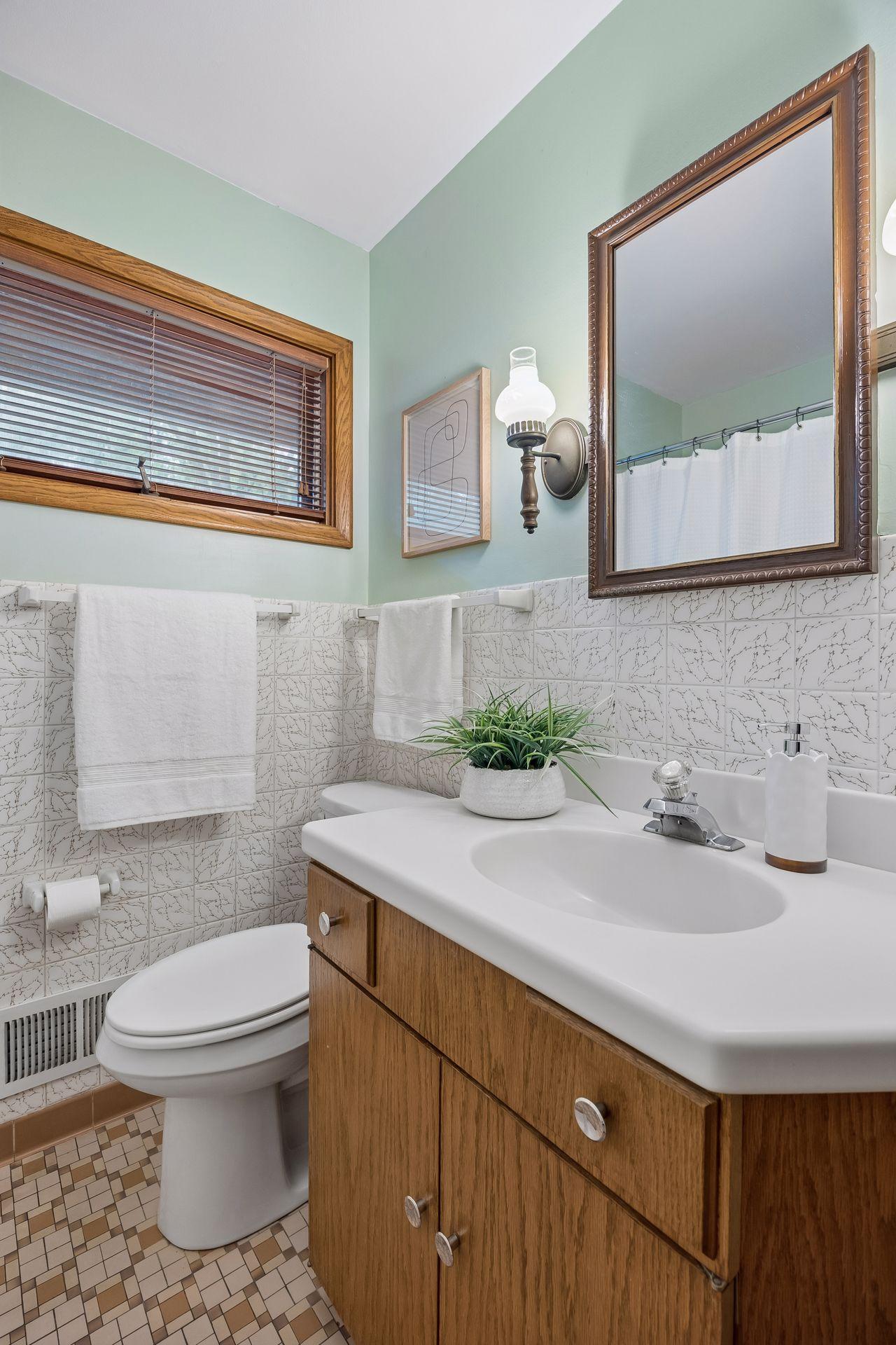 View of Residential at 5073 Holiday Road, Minnetonka MN 55345, Minnetonka (27 of 52) - Mike Wilen | Minnesota Team Real Estate