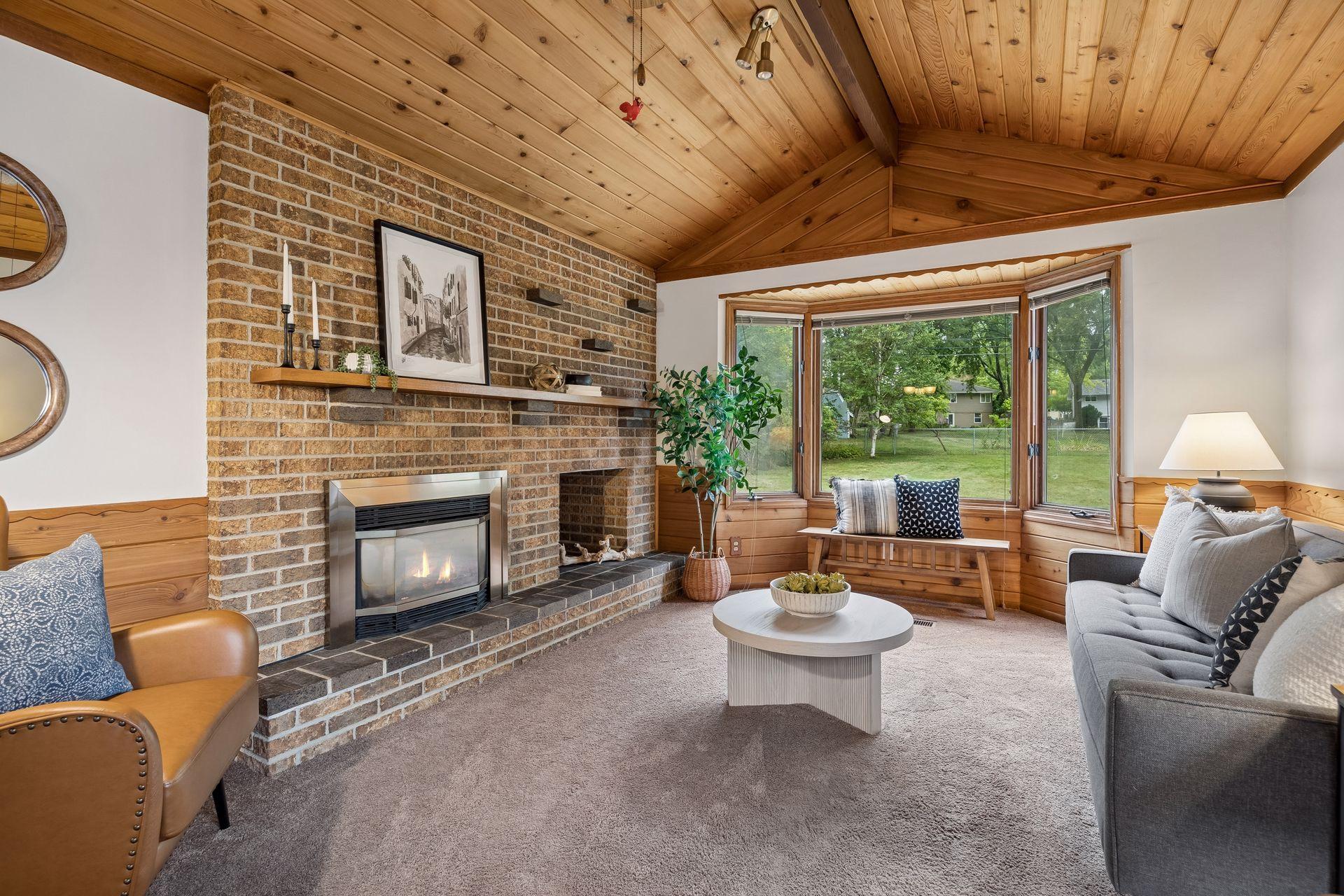 View of Residential at 5073 Holiday Road, Minnetonka MN 55345, Minnetonka (16 of 52) - Mike Wilen | Minnesota Team Real Estate