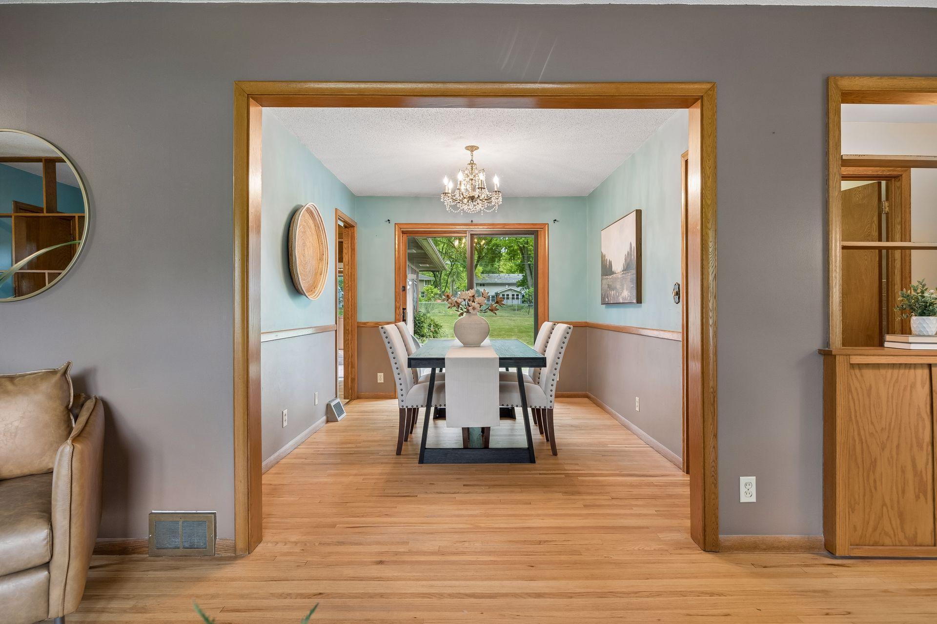 View of Residential at 5073 Holiday Road, Minnetonka MN 55345, Minnetonka (10 of 52) - Mike Wilen | Minnesota Team Real Estate