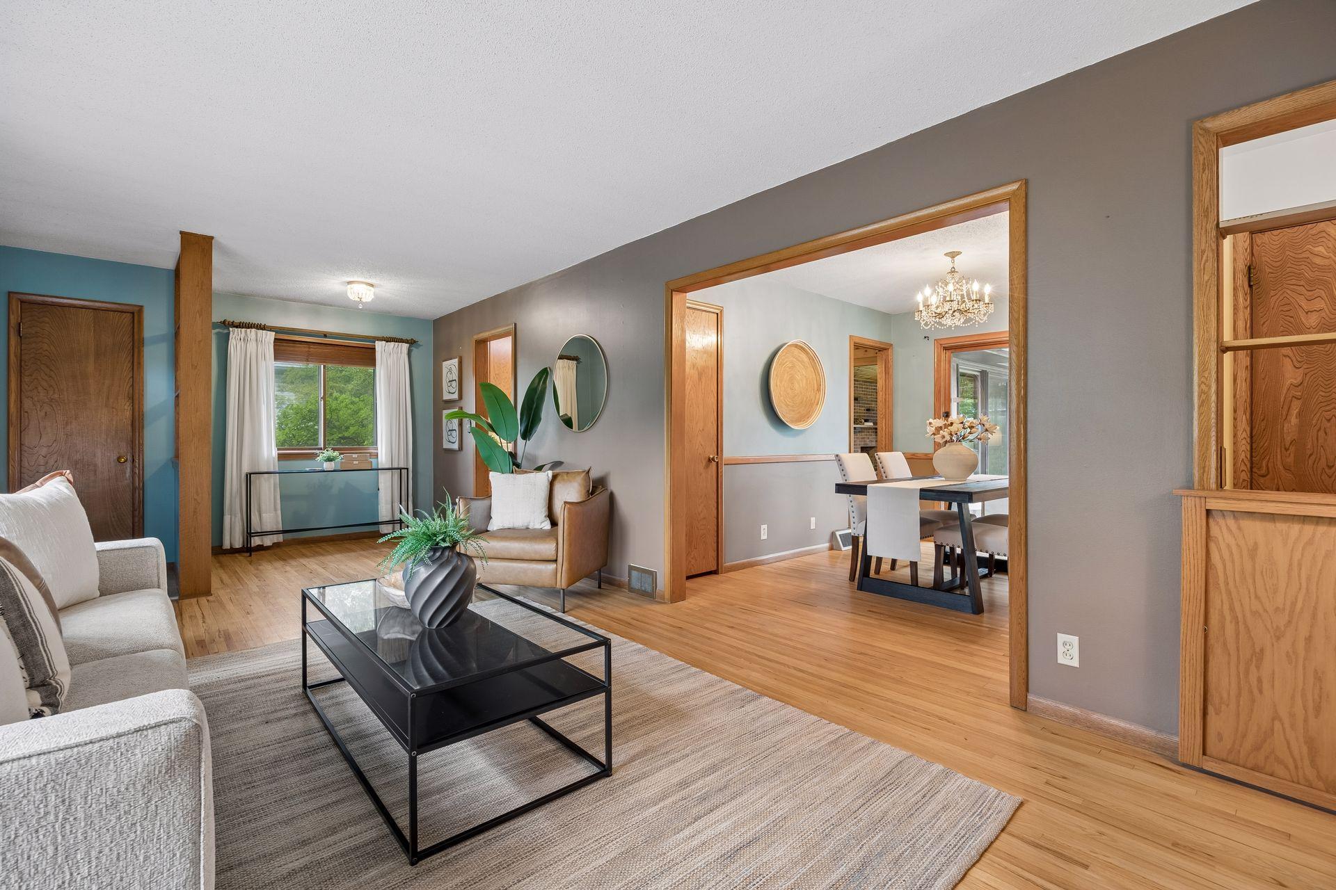 View of Residential at 5073 Holiday Road, Minnetonka MN 55345, Minnetonka (6 of 52) - Mike Wilen | Minnesota Team Real Estate