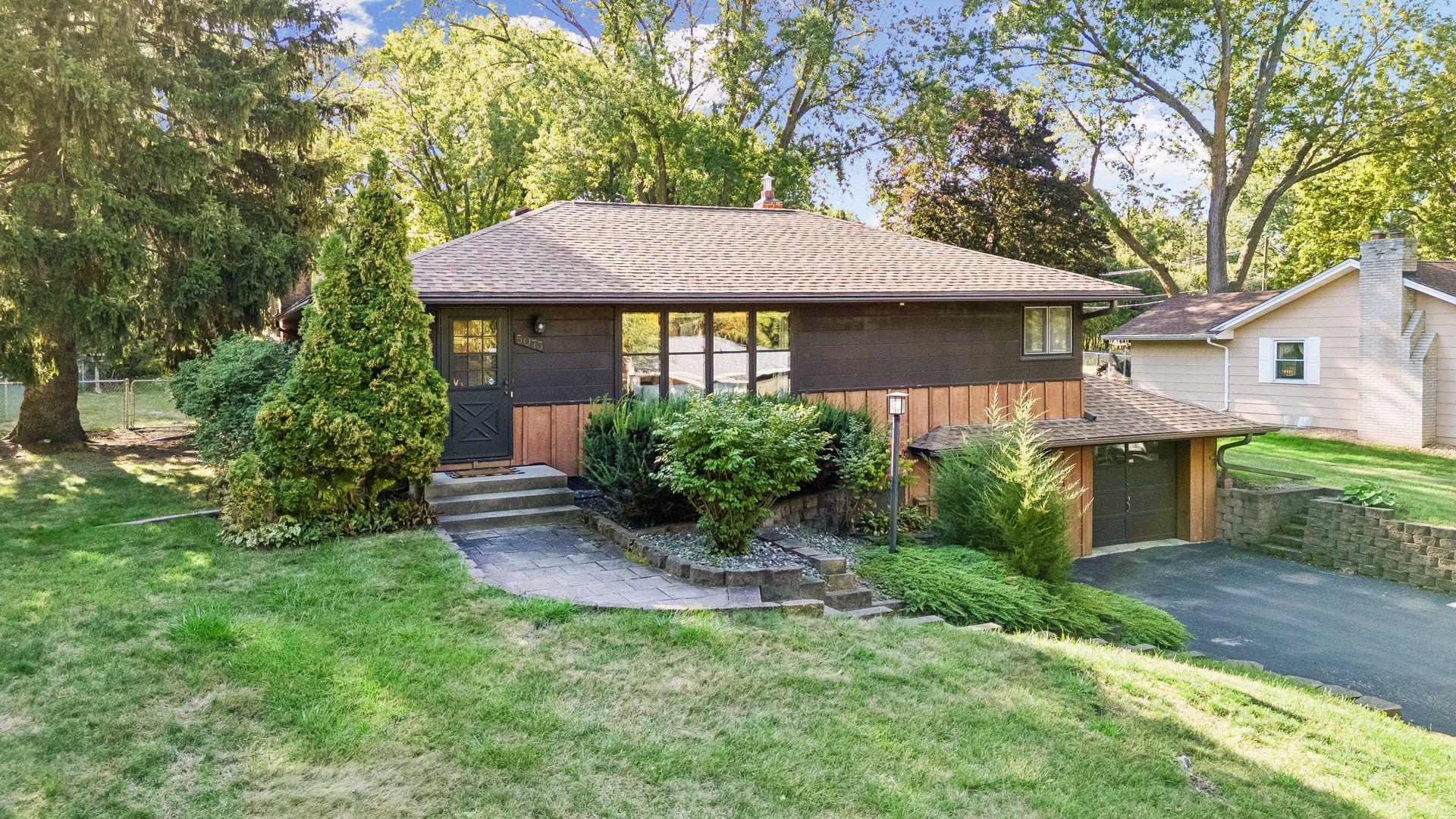 View of Residential at 5073 Holiday Road, Minnetonka MN 55345, Minnetonka (43 of 52) - Mike Wilen | Minnesota Team Real Estate