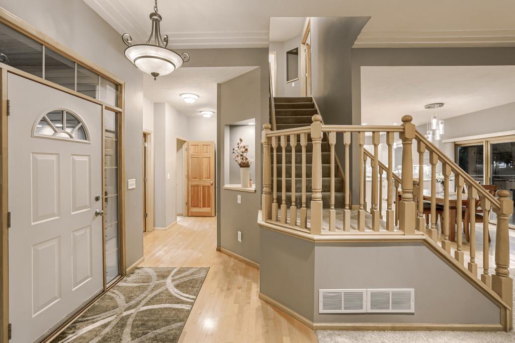 View of Residential at 2040 Staghorn Drive, Shakopee MN 55379, Shakopee (17 of 42) - Mike Wilen | Minnesota Team Real Estate
