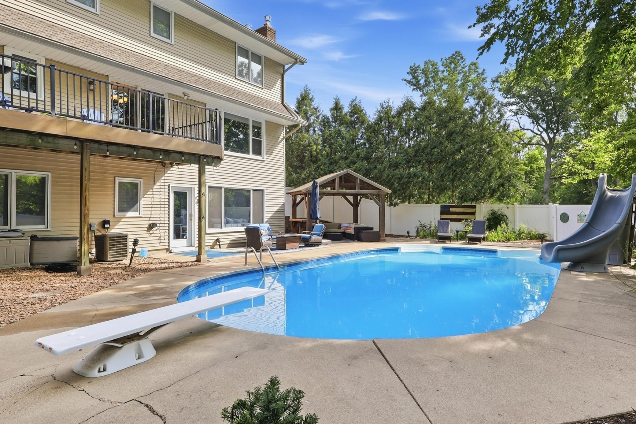 View of Residential at 2917 Sequoia Court, Burnsville MN 55337, Burnsville (46 of 61) - Mike Wilen | Minnesota Team Real Estate