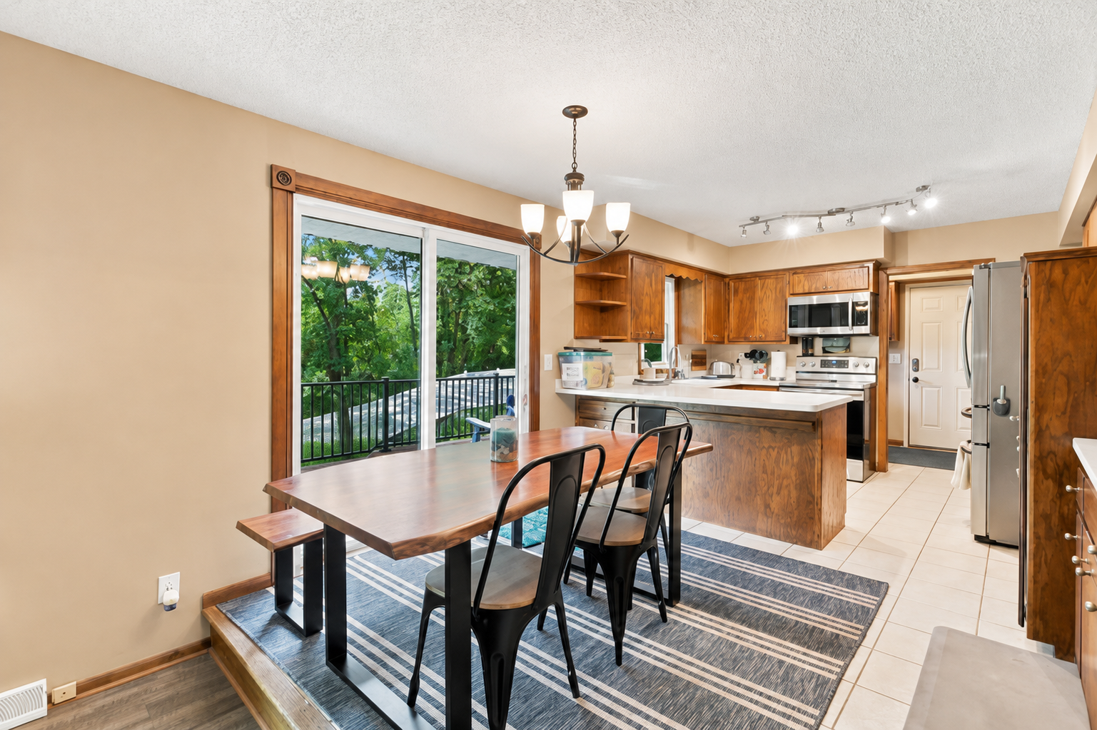 View of Residential at 2917 Sequoia Court, Burnsville MN 55337, Burnsville (8 of 61) - Mike Wilen | Minnesota Team Real Estate