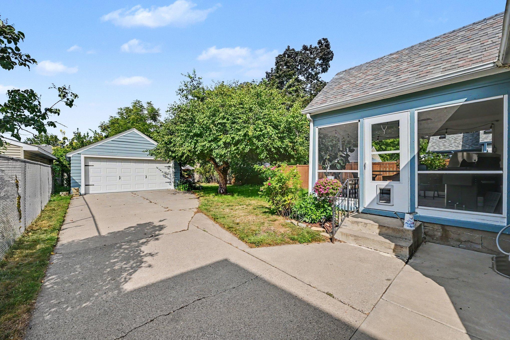 View of Residential at 5940 Clinton Avenue, Minneapolis MN 55419, Minneapolis (5 of 23) - Mike Wilen | Minnesota Team Real Estate