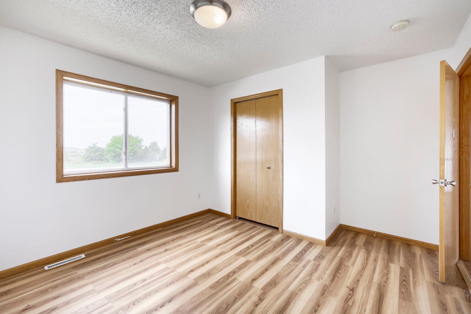View of Residential at 4024 Blakewood Drive, Shakopee MN 55379, Shakopee (18 of 27) - Mike Wilen | Minnesota Team Real Estate