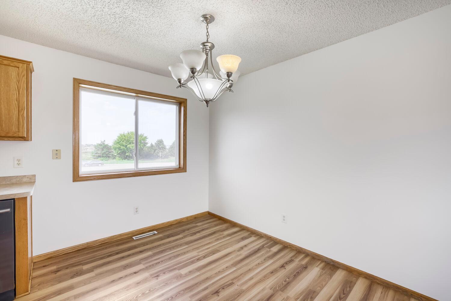 View of Residential at 4024 Blakewood Drive, Shakopee MN 55379, Shakopee (9 of 27) - Mike Wilen | Minnesota Team Real Estate