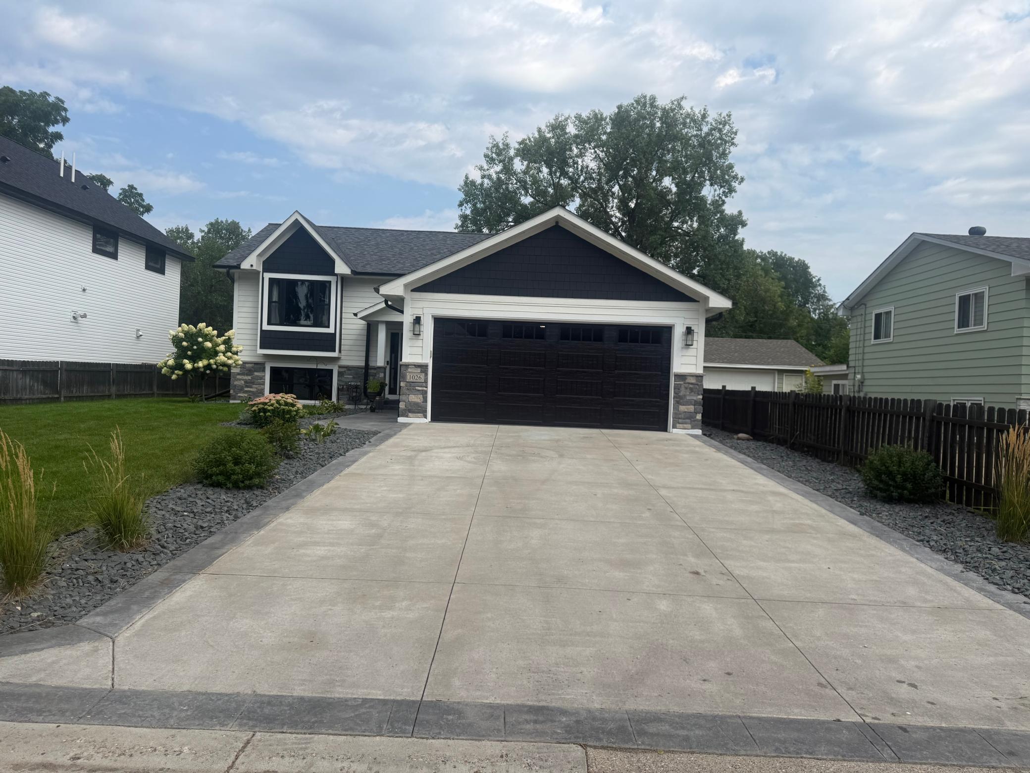 View of Residential at 1026 Carrie Street, West Saint Paul MN 55118, West Saint Paul (2 of 25) - Mike Wilen | Minnesota Team Real Estate