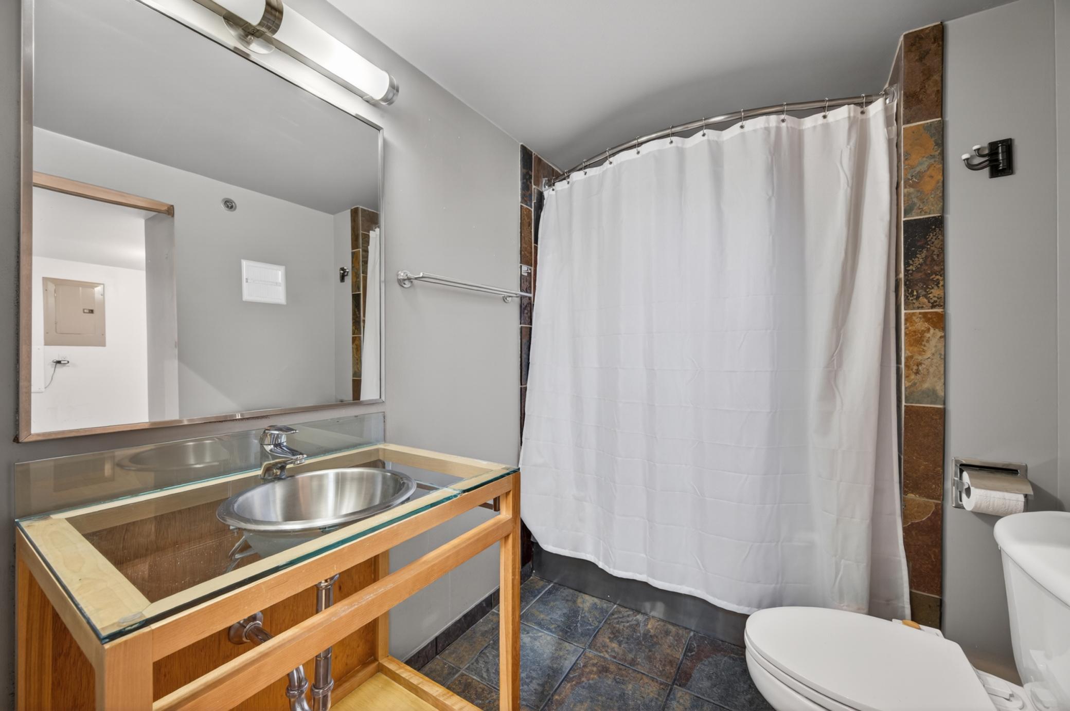 View of Residential at 801 Washington Avenue #322, Minneapolis MN 55401, Minneapolis (14 of 45) - Mike Wilen | Minnesota Team Real Estate