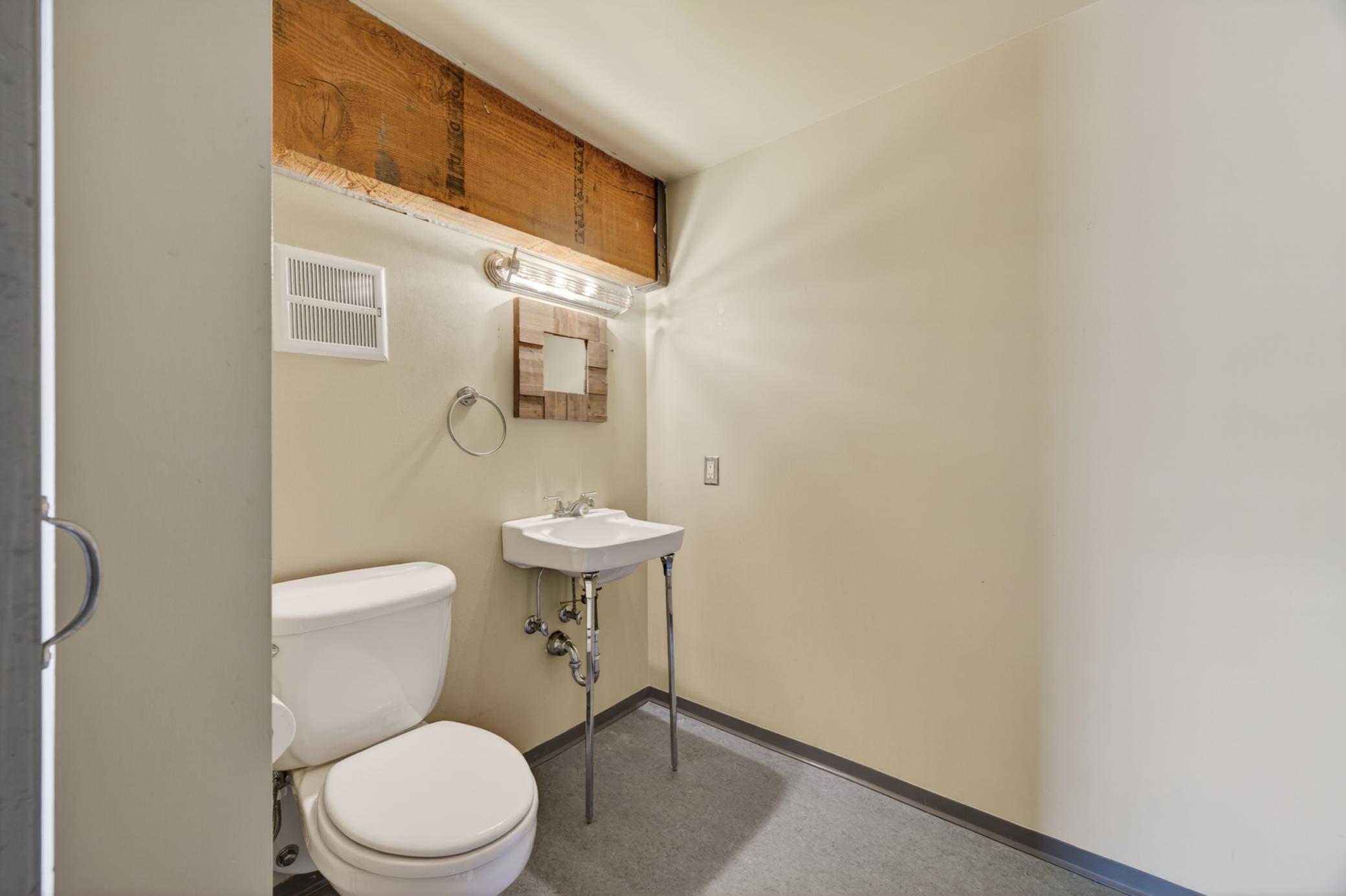 View of Residential at 801 Washington Avenue #322, Minneapolis MN 55401, Minneapolis (19 of 45) - Mike Wilen | Minnesota Team Real Estate