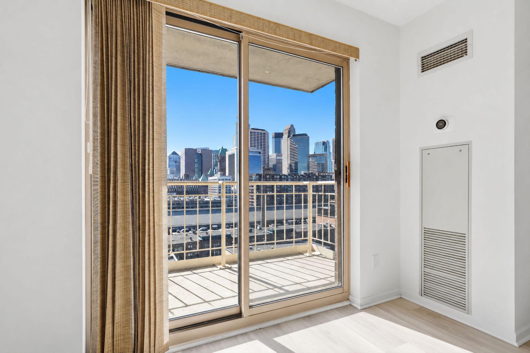 View of Residential at 401 1st Street #1103, Minneapolis MN 55401, Minneapolis (14 of 52) - Mike Wilen | Minnesota Team Real Estate