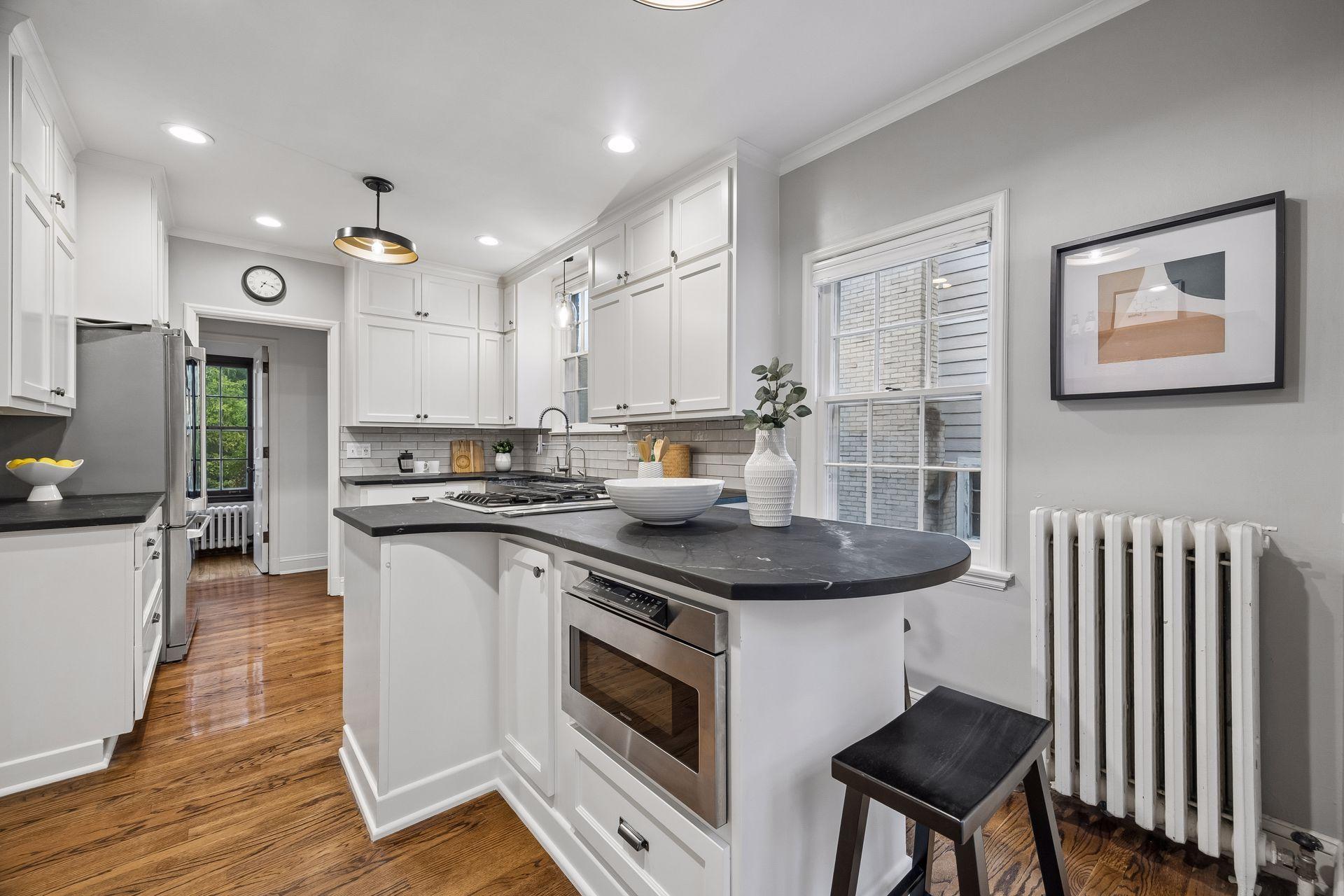 View of Residential at 2817 Brookwood Terrace, Minneapolis MN 55410, Minneapolis (9 of 62) - Mike Wilen | Minnesota Team Real Estate