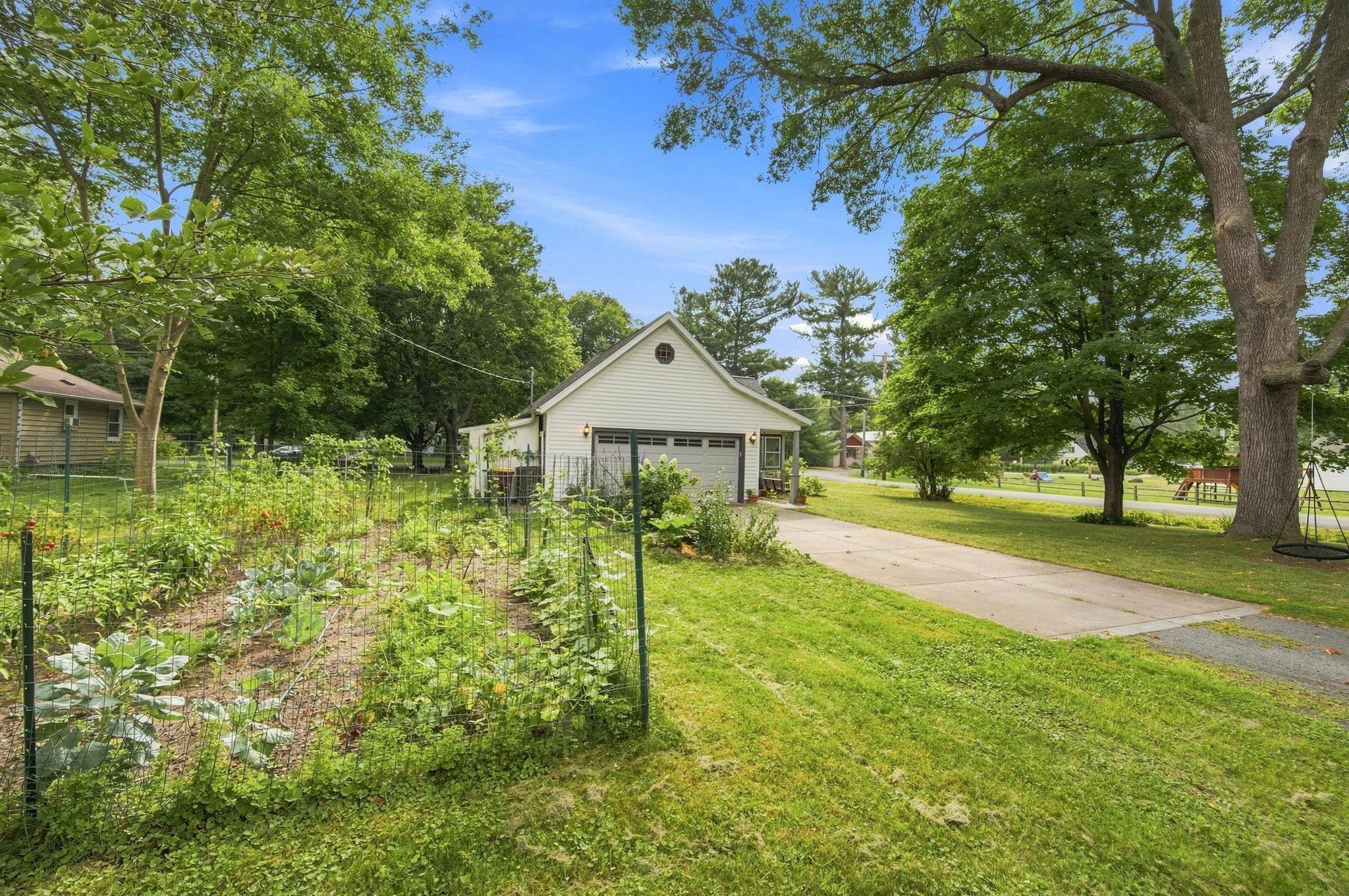 View of Residential at 406 Maple Street, Taylors Falls MN 55084, Taylors Falls (4 of 49) - Mike Wilen | Minnesota Team Real Estate
