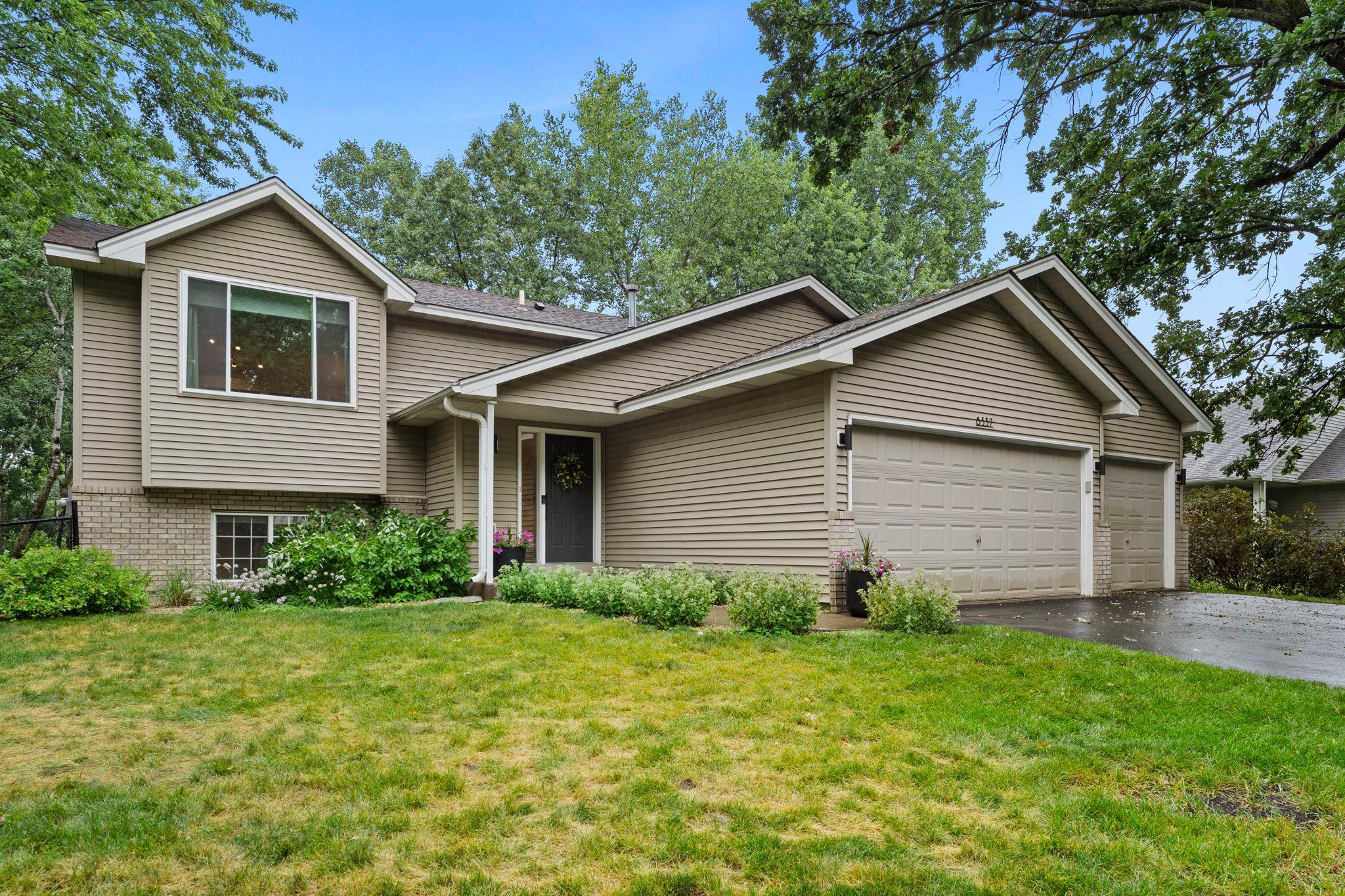 View of Residential at 8537 Xylite Street, Blaine MN 55449, Blaine (30 of 40) - Mike Wilen | Minnesota Team Real Estate