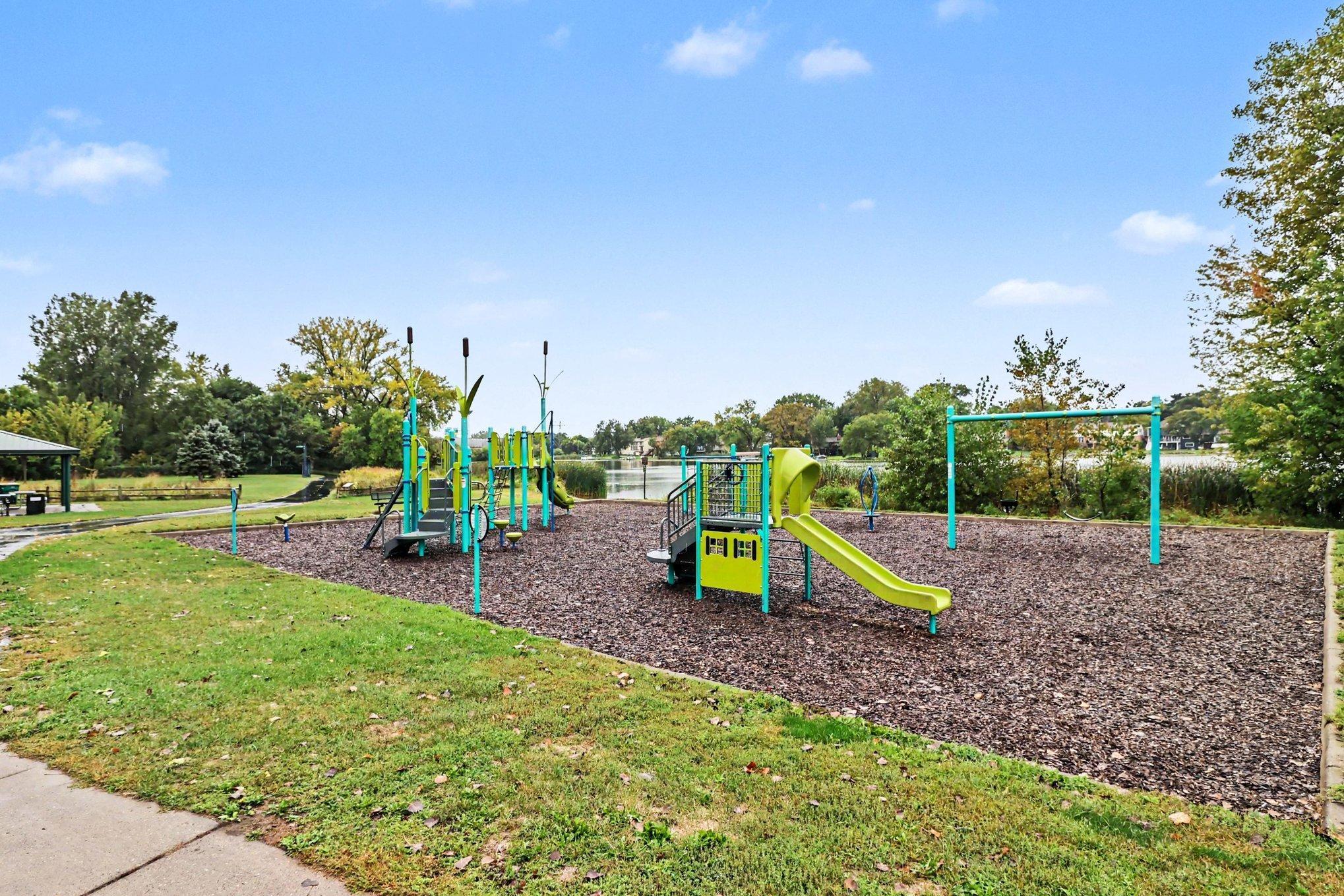 View of Residential at 4201 Lakeside Avenue #307, Brooklyn Center MN 55429, Brooklyn Center (27 of 28) - Mike Wilen | Minnesota Team Real Estate