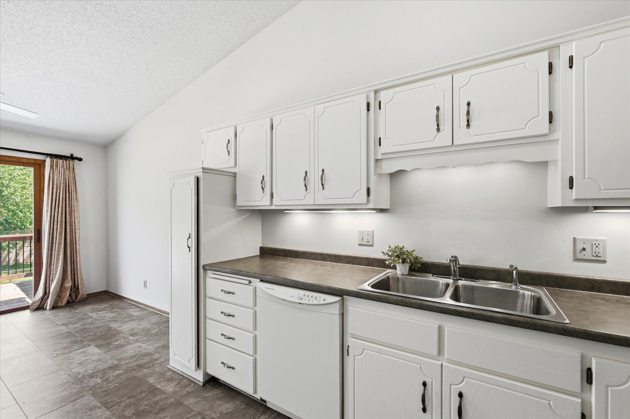 View of Residential at 4029 Silver Lake Rd, Saint Anthony MN 55421, Saint Anthony (9 of 35) - Mike Wilen | Minnesota Team Real Estate