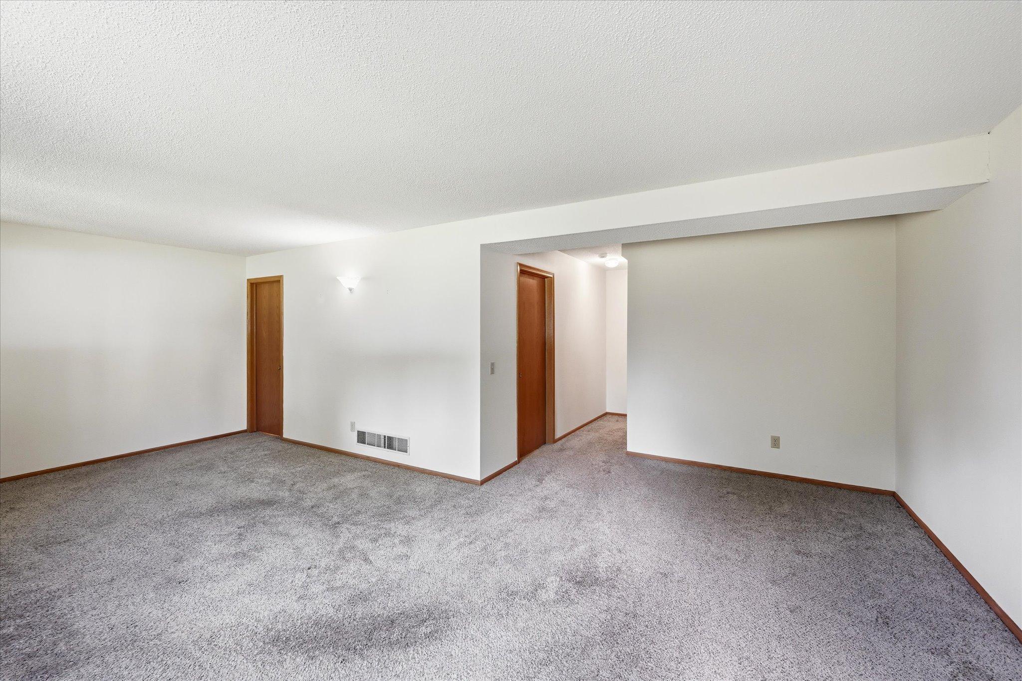 View of Residential at 4029 Silver Lake Rd, Saint Anthony MN 55421, Saint Anthony (22 of 35) - Mike Wilen | Minnesota Team Real Estate