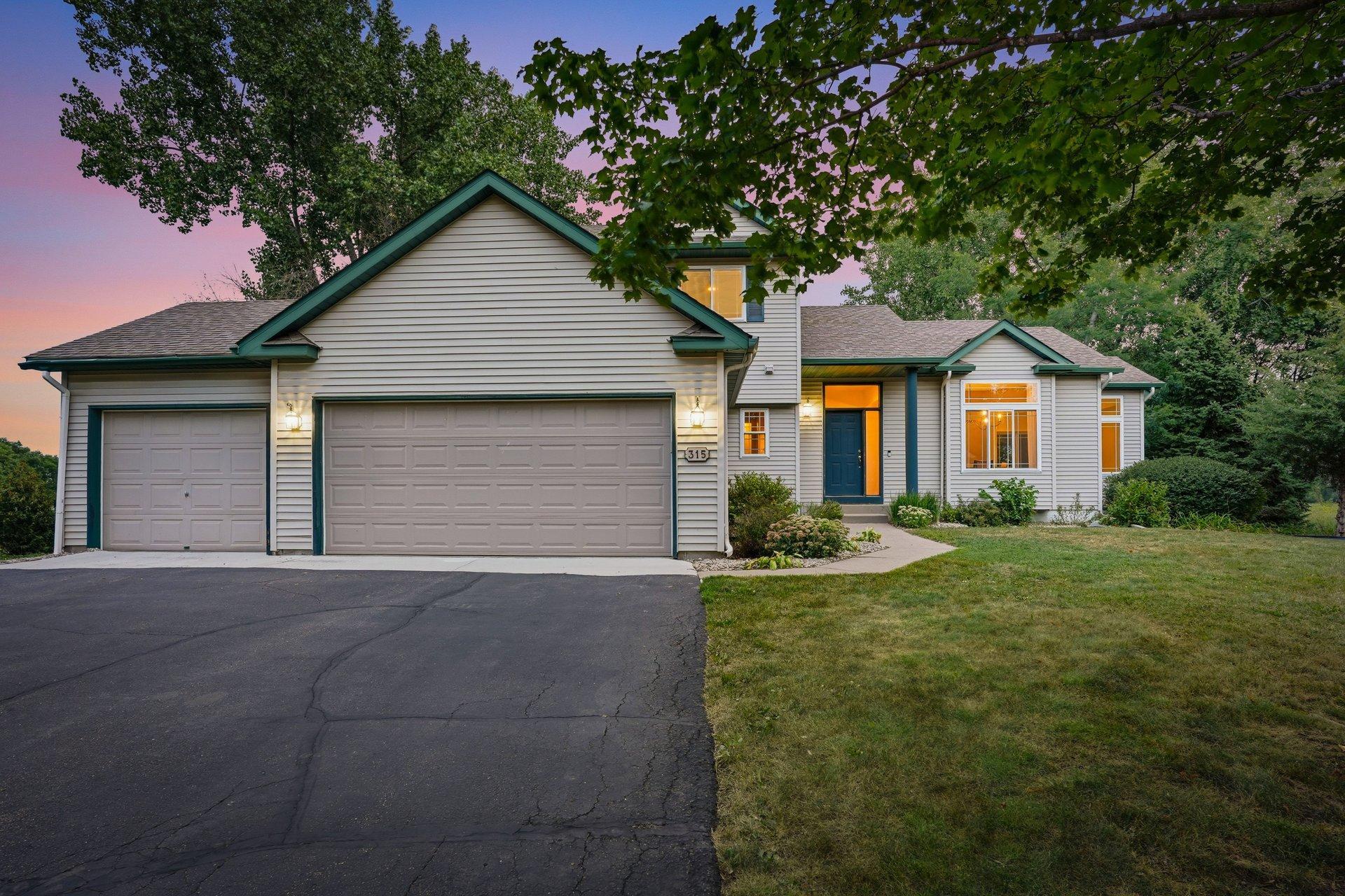 View of Residential at 315 William Lake Shore Drive, Waconia MN 55387, Waconia (37 of 38) - Mike Wilen | Minnesota Team Real Estate